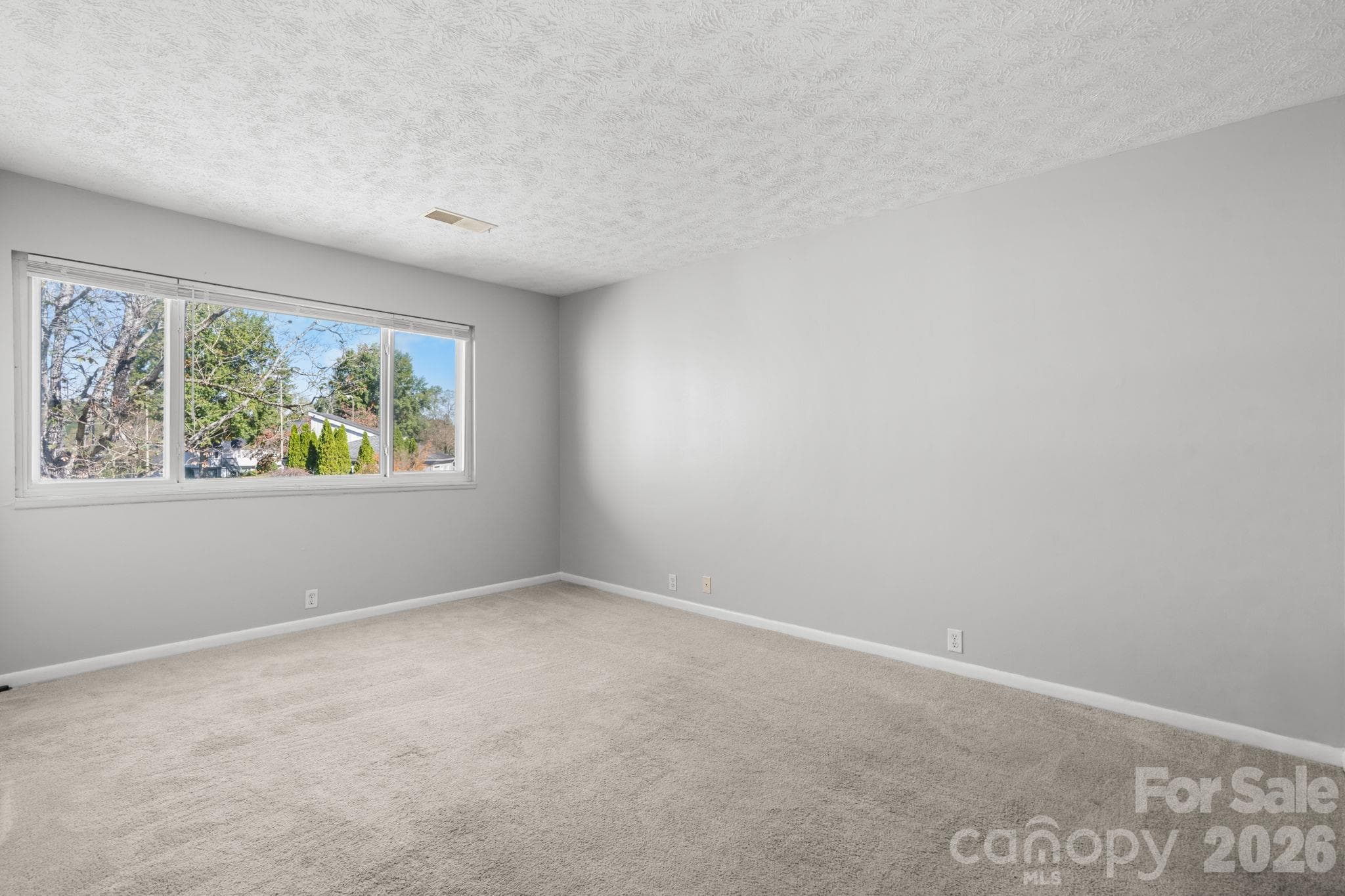 Condominium at 1050 21st Avenue NW, Hickory, photo 13 of 27