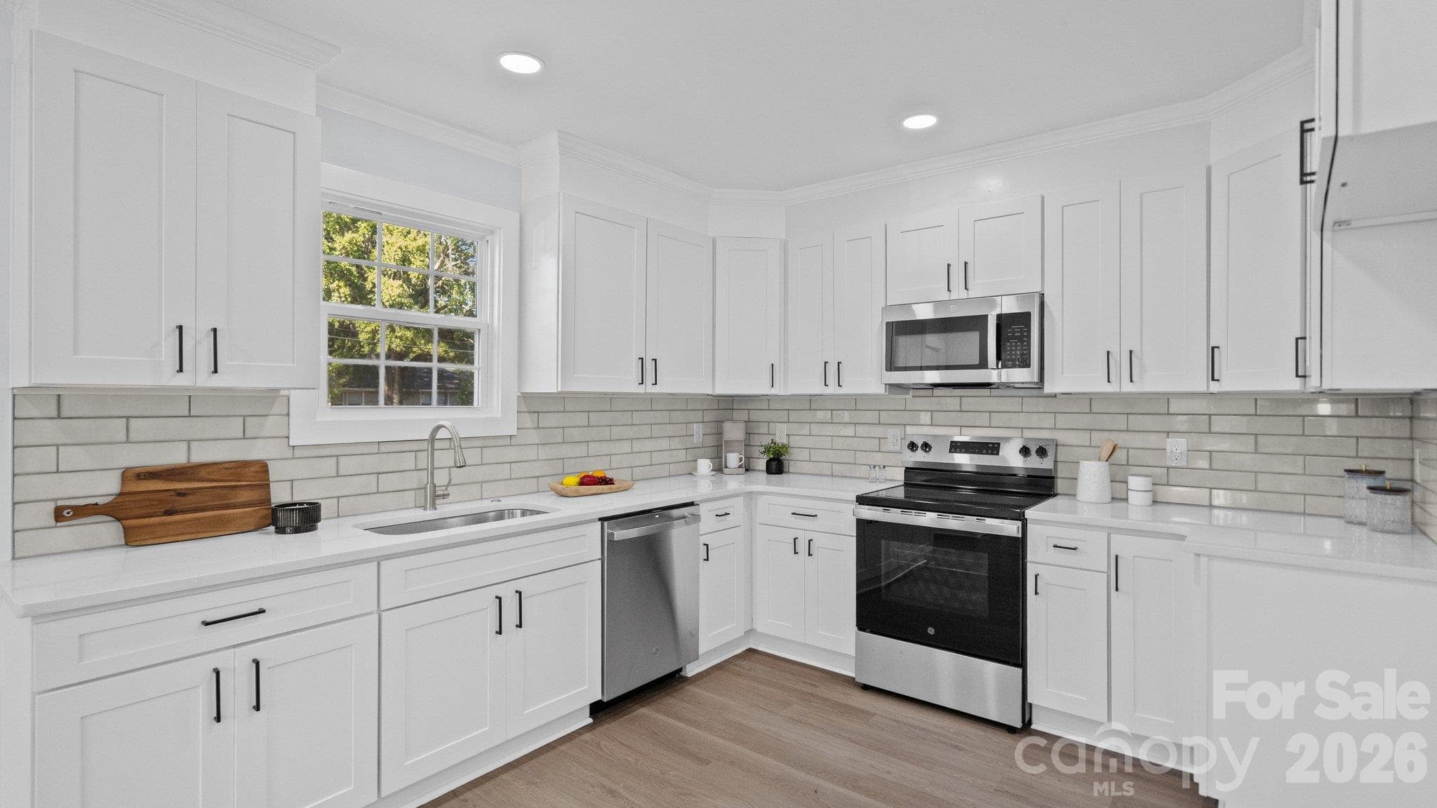 Single Family Residence at 604 Oak Street, Mooresville, photo 11 of 30