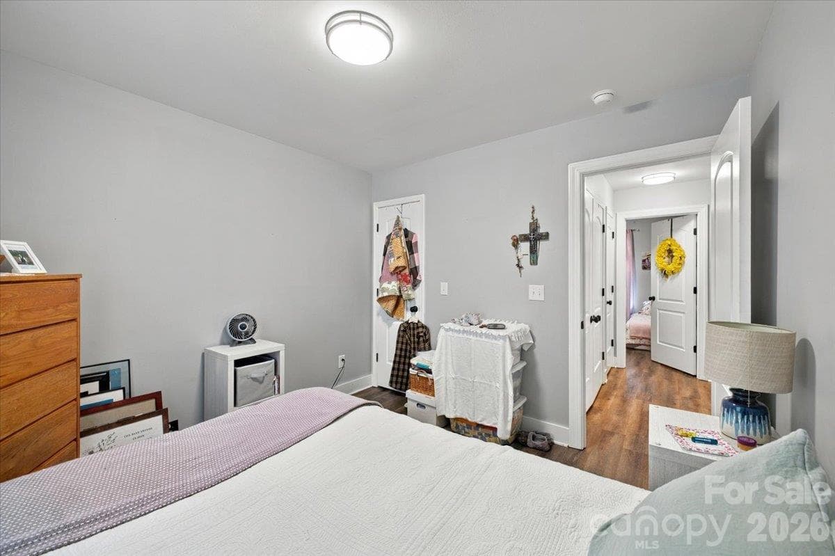 Single Family Residence at 546 Pennyfields Lane, Clover, photo 23 of 33
