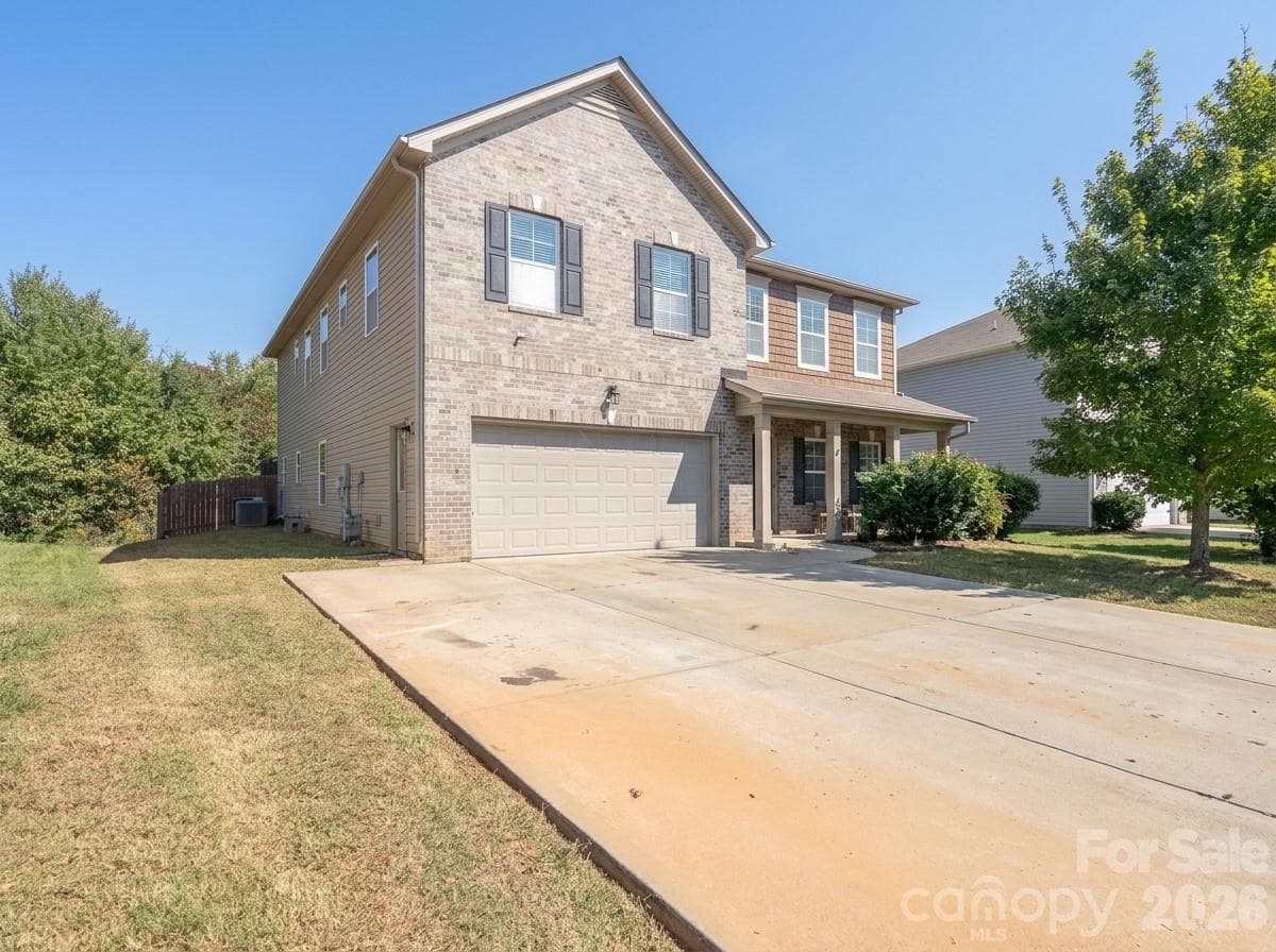 Single Family Residence at 5214 Elementary View Drive, Charlotte, photo 3 of 44
