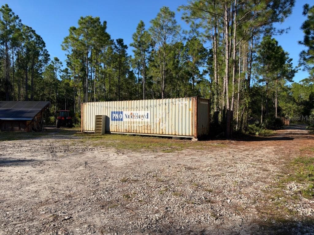 Manufactured Home at 8961 FREEDOM RD, MIMS, photo 9 of 34