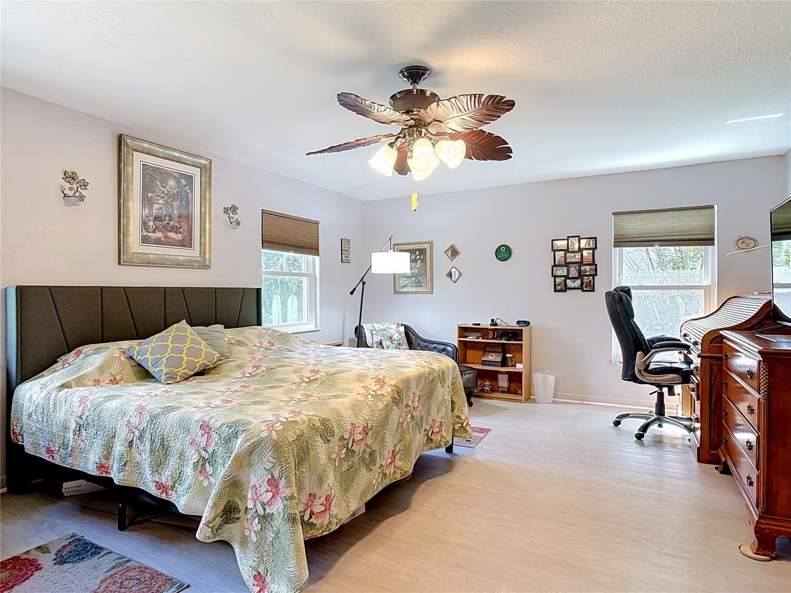 primary bedroom - 469 S FREDERICK AVE, ORANGE CITY