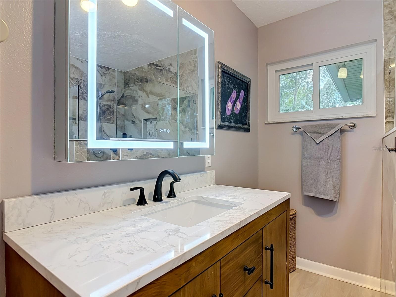 primary en-suite - 469 S FREDERICK AVE, ORANGE CITY