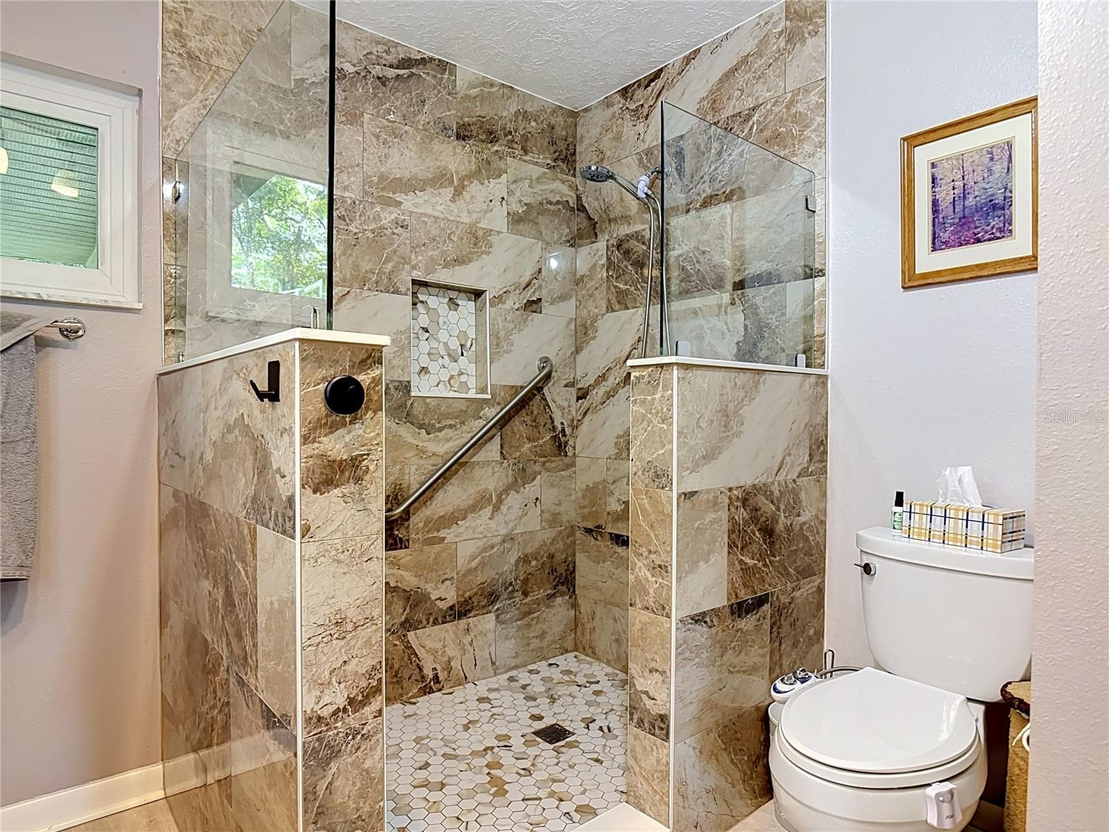 primary en-suite - 469 S FREDERICK AVE, ORANGE CITY