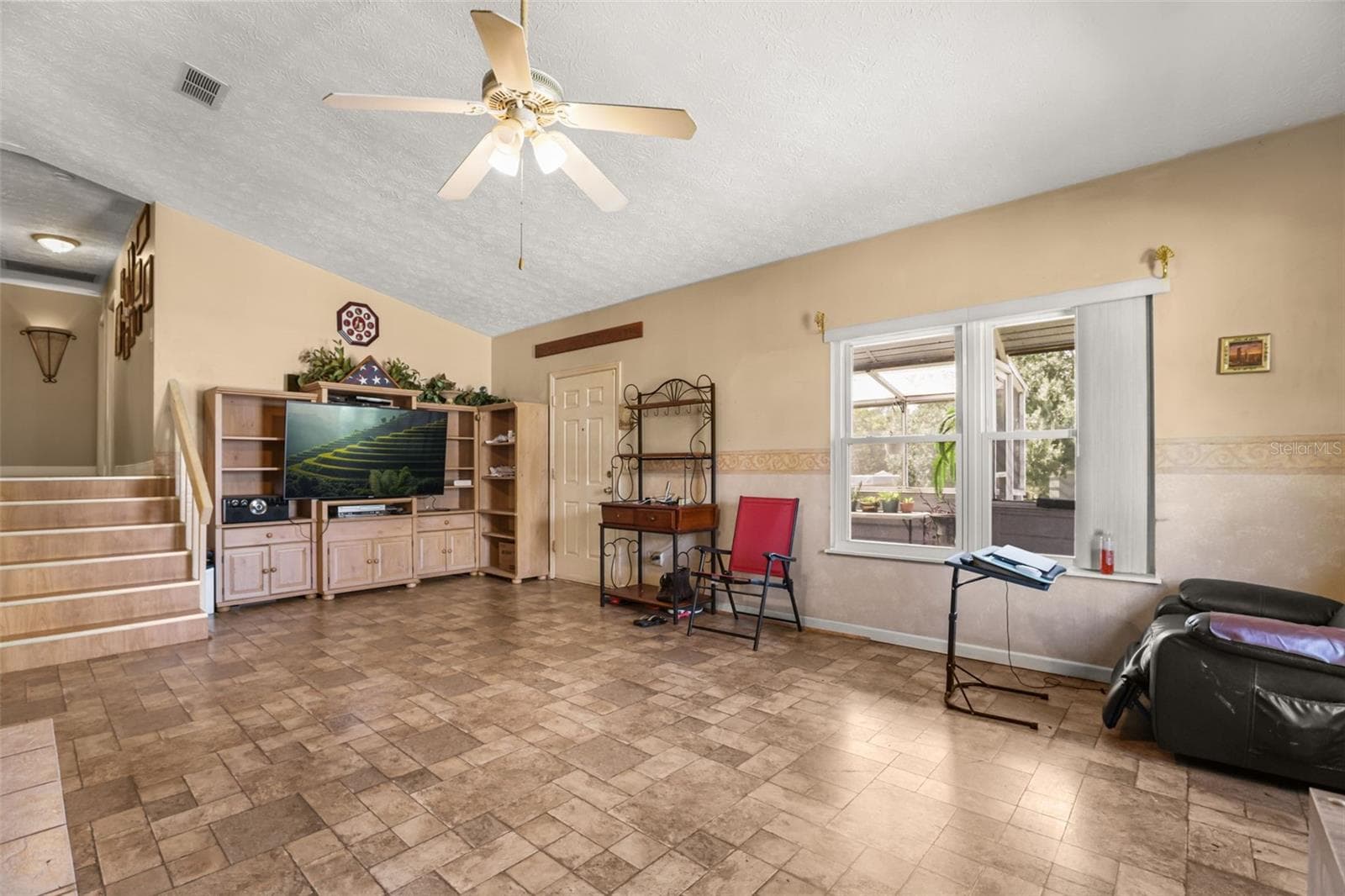 Single Family Residence at 1869 KINGS POINT BLVD, KISSIMMEE, photo 5 of 34