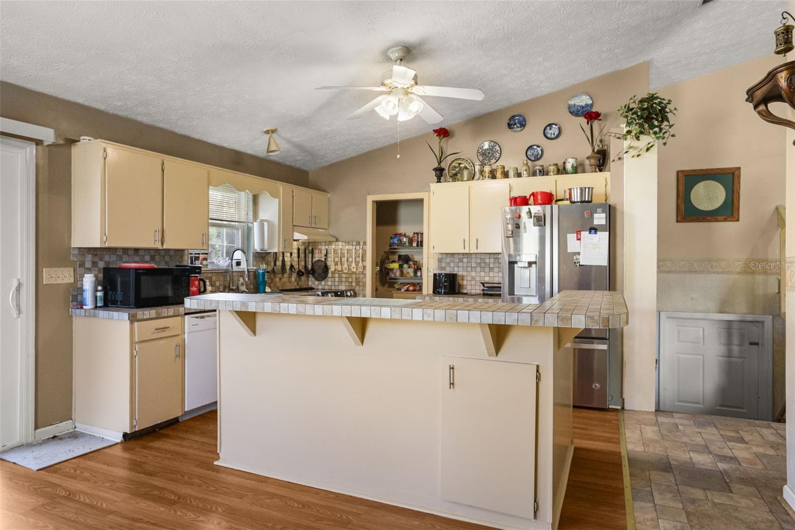 Single Family Residence at 1869 KINGS POINT BLVD, KISSIMMEE, photo 11 of 34