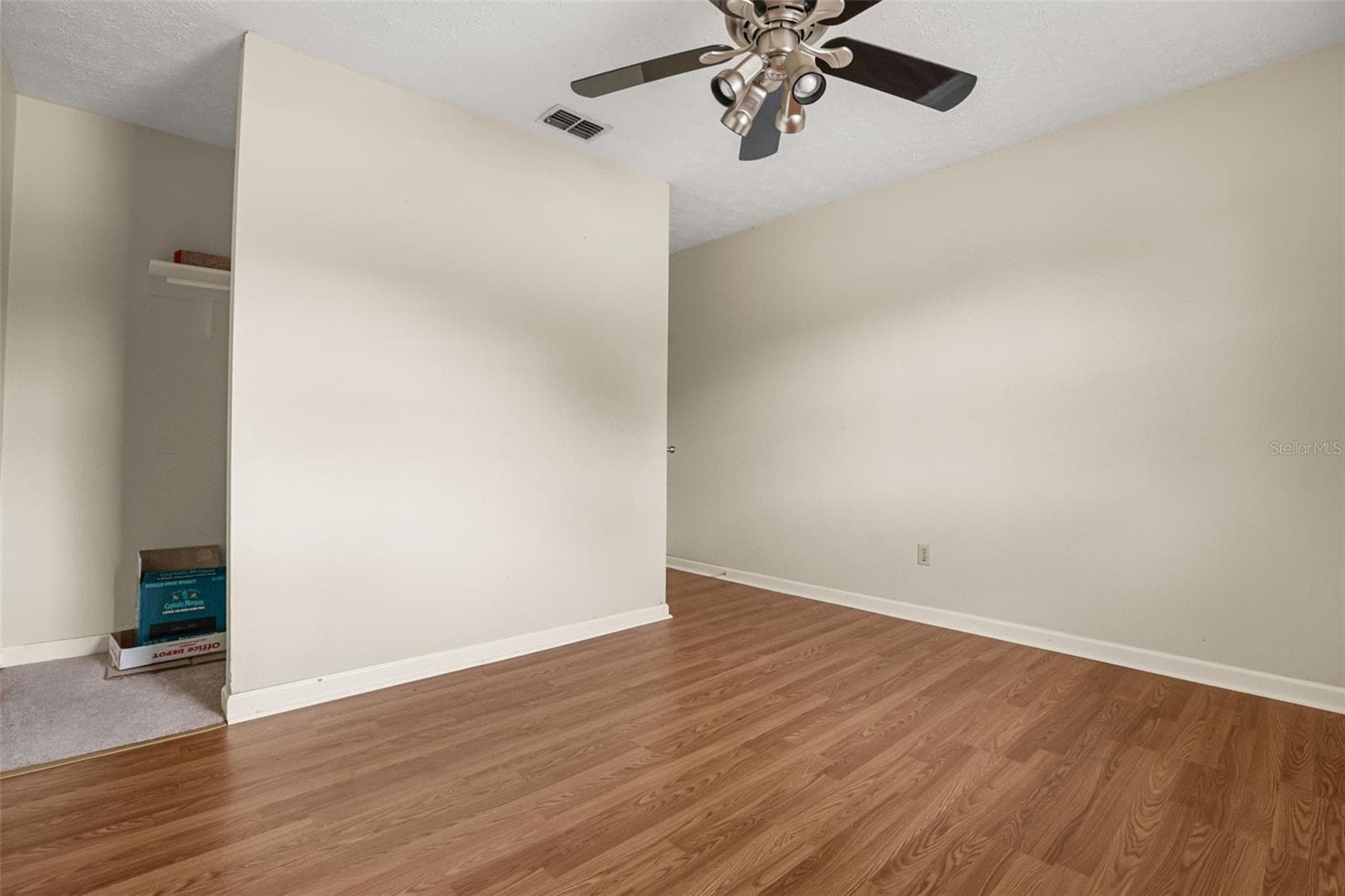 Single Family Residence at 1869 KINGS POINT BLVD, KISSIMMEE, photo 15 of 34