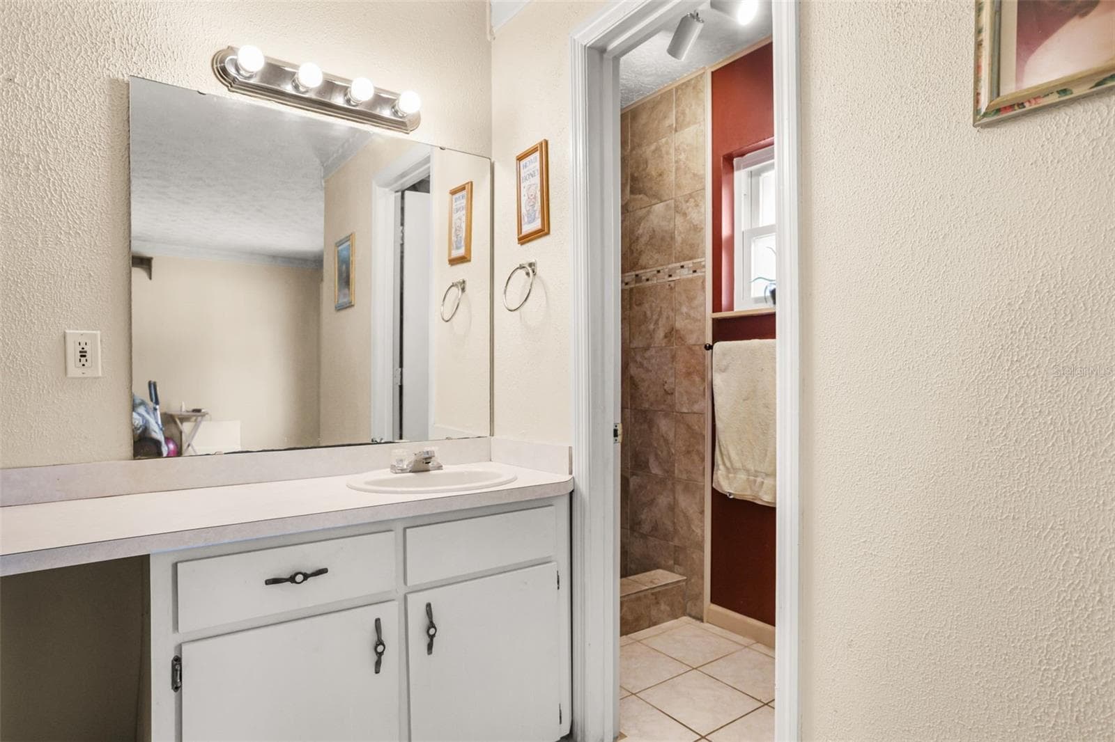 Single Family Residence at 1869 KINGS POINT BLVD, KISSIMMEE, photo 18 of 34