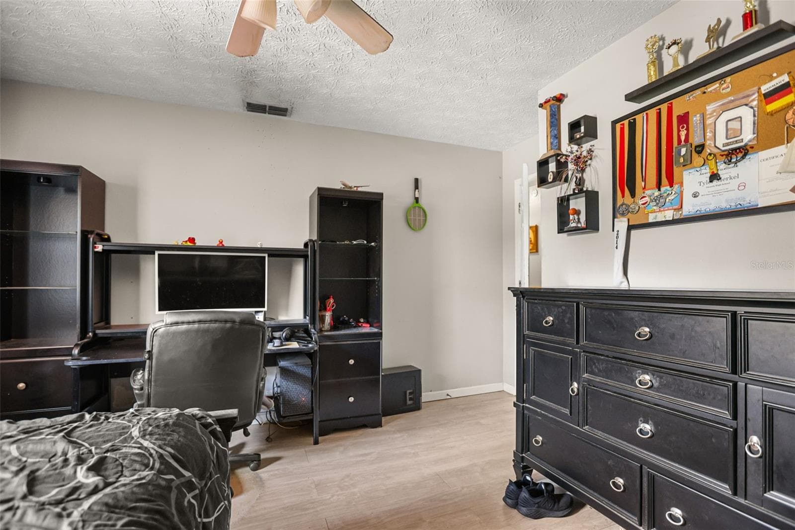 Single Family Residence at 1869 KINGS POINT BLVD, KISSIMMEE, photo 22 of 34