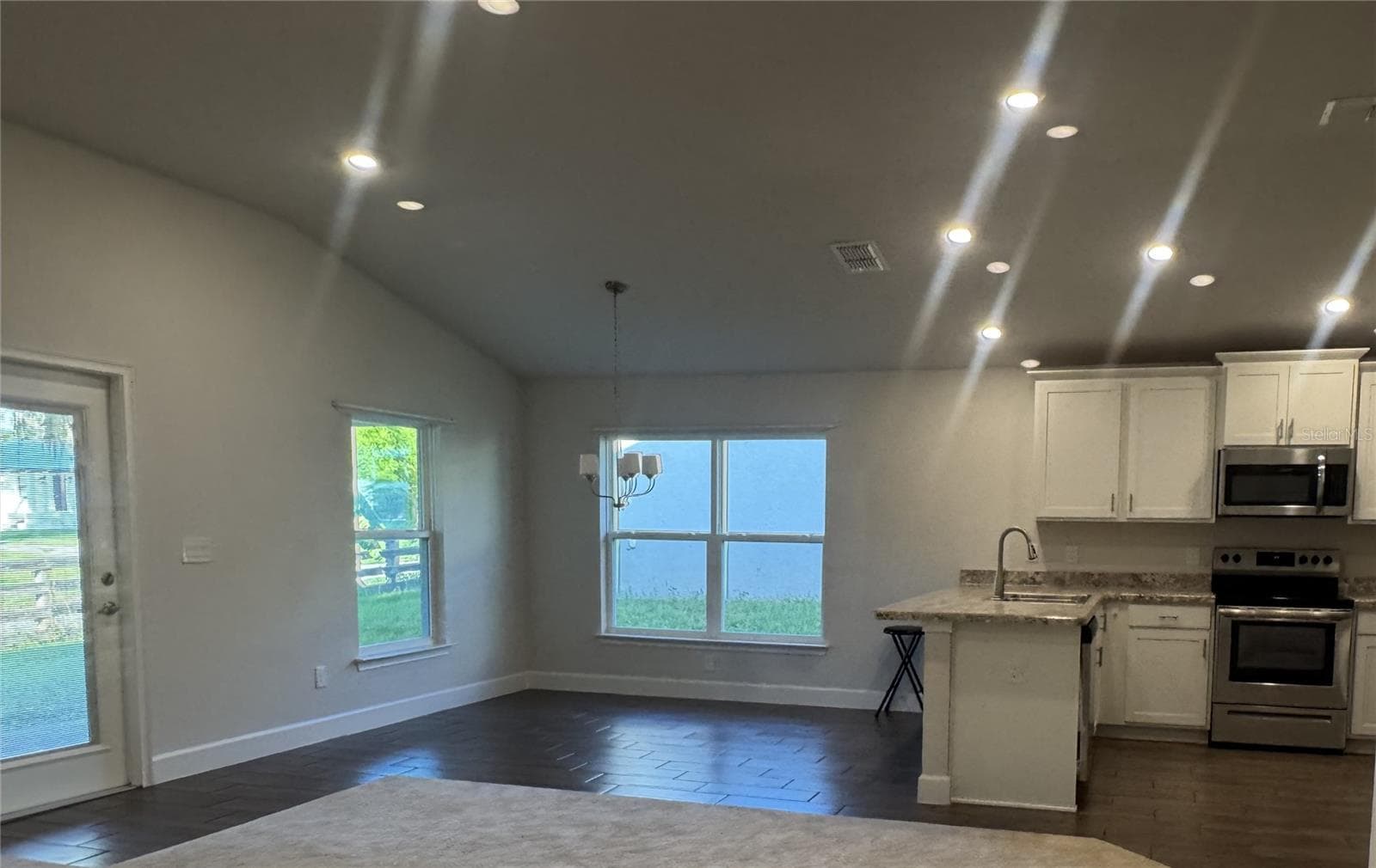 Dining area - 187 NW 45TH LOOP, OCALA