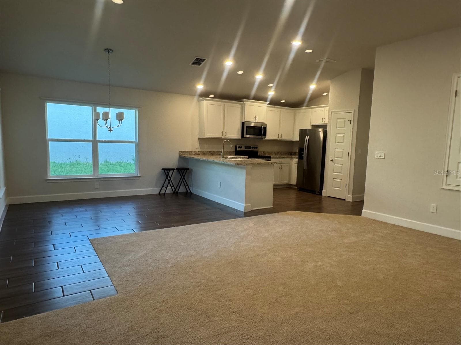 Open concept - 187 NW 45TH LOOP, OCALA