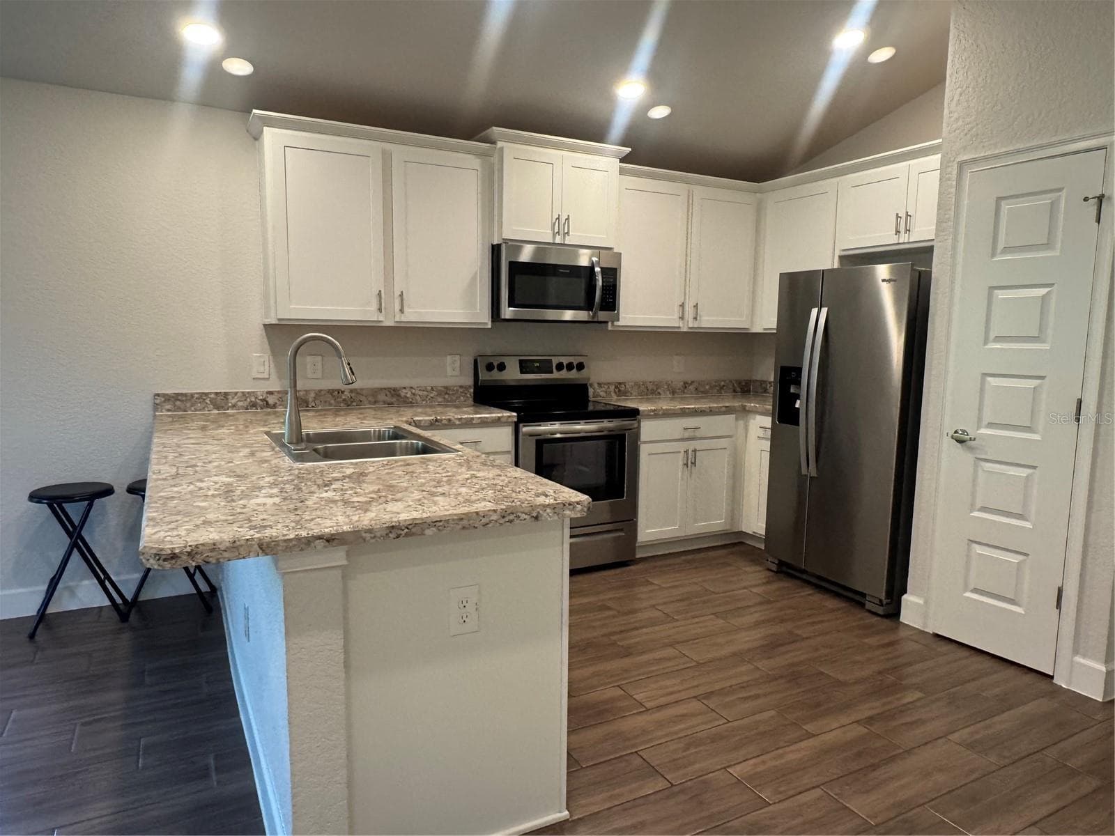 Kitchen - 187 NW 45TH LOOP, OCALA
