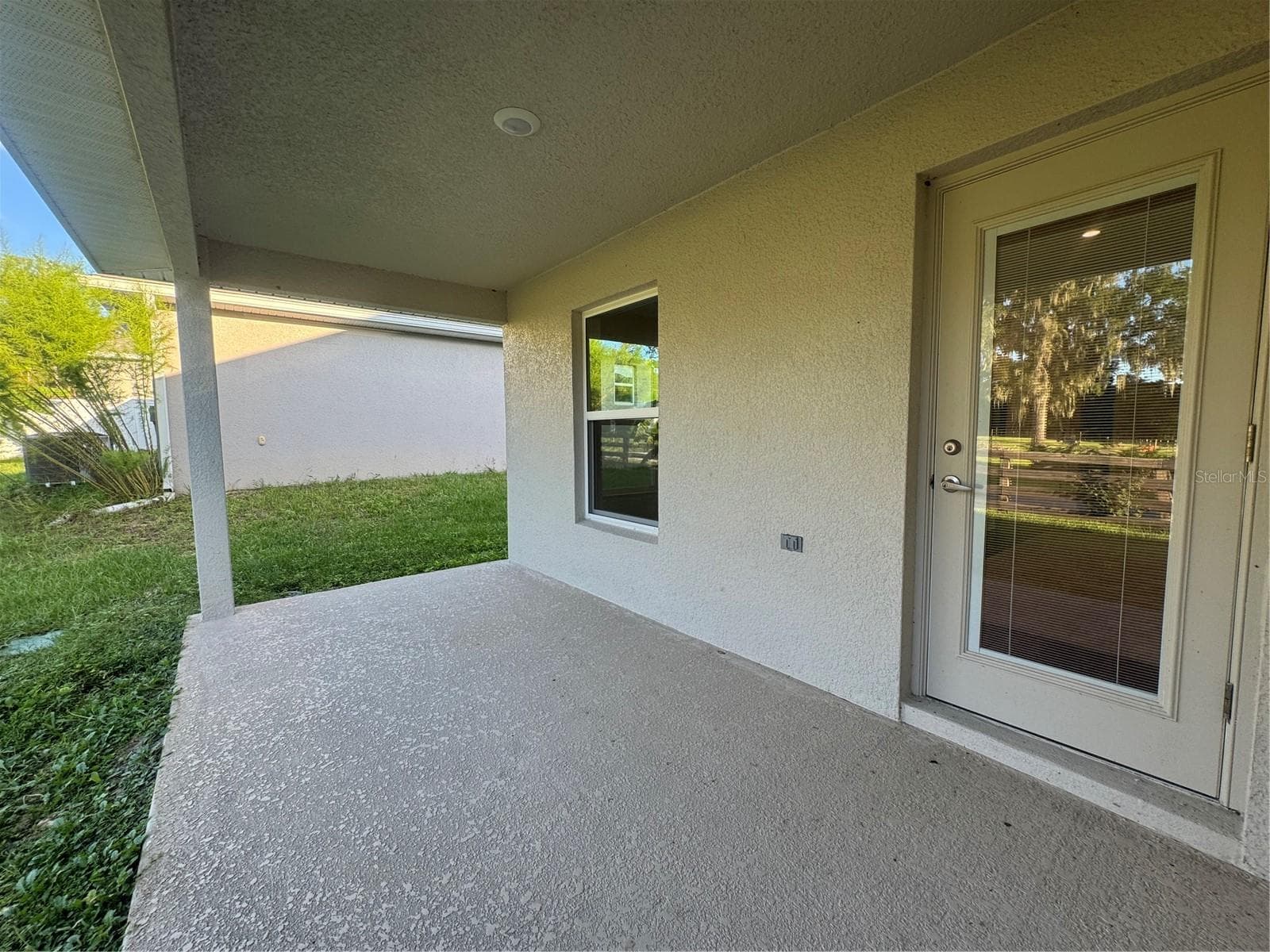 Porche - 187 NW 45TH LOOP, OCALA
