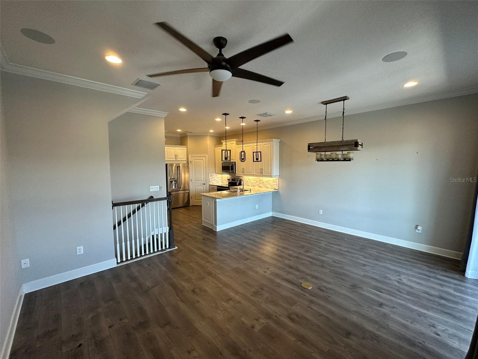 Townhouse at 6072 MOORINGS DR S, ST PETERSBURG, photo 9 of 64