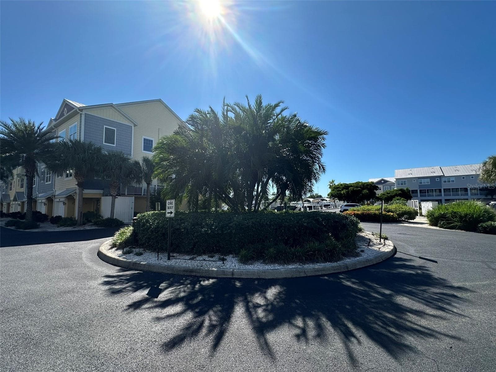 Townhouse at 6072 MOORINGS DR S, ST PETERSBURG, photo 45 of 64