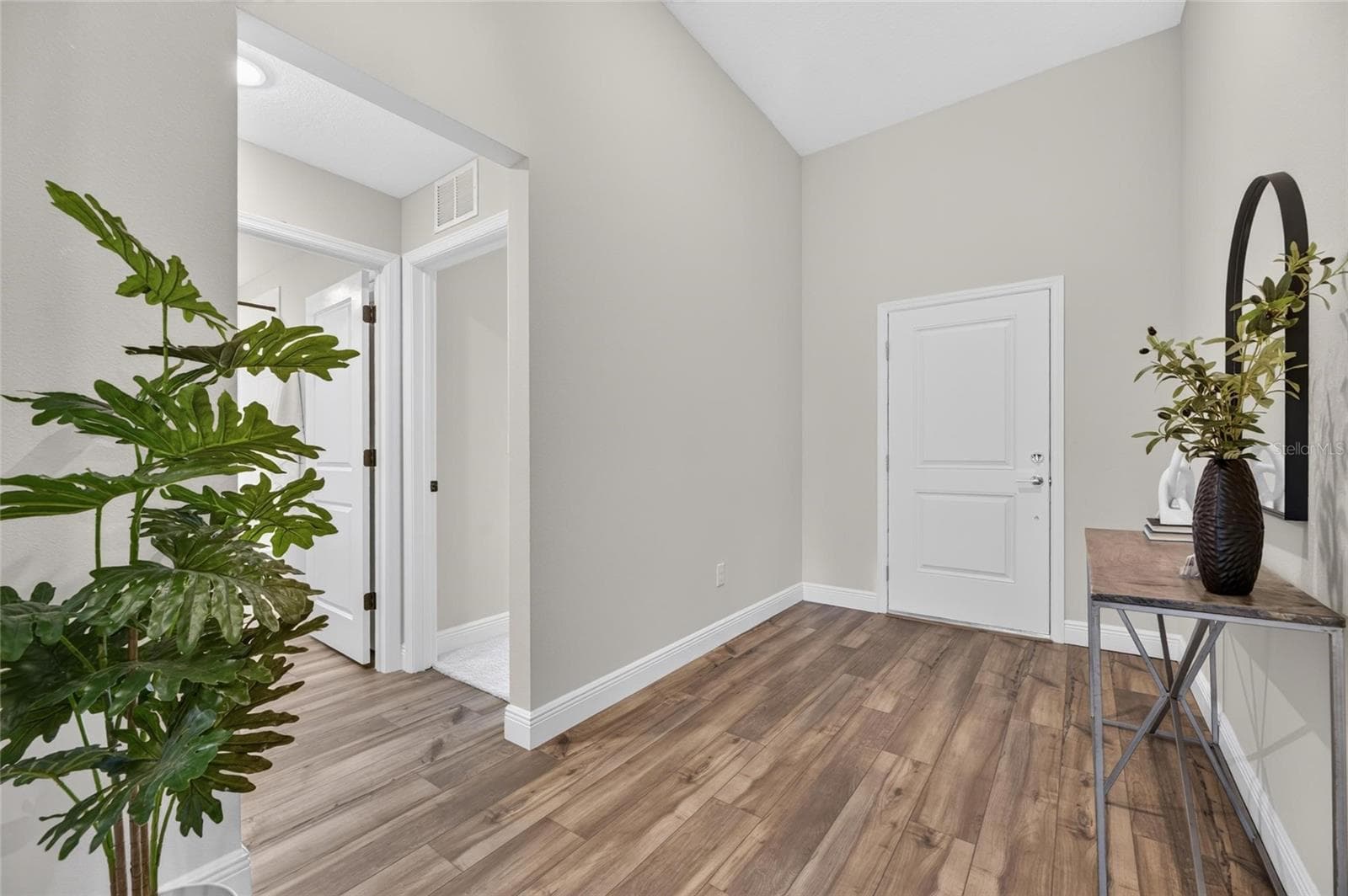 Single Family Residence at 31710 CHATEAU MANOR LANE, WESLEY CHAPEL, photo 5 of 99