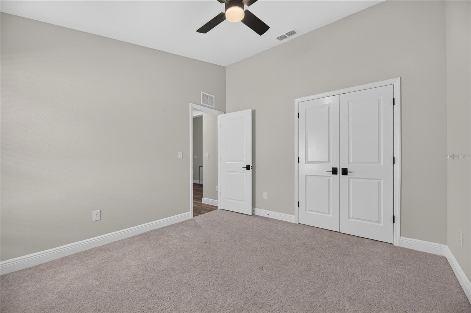 Single Family Residence at 31710 CHATEAU MANOR LANE, WESLEY CHAPEL, photo 12 of 99