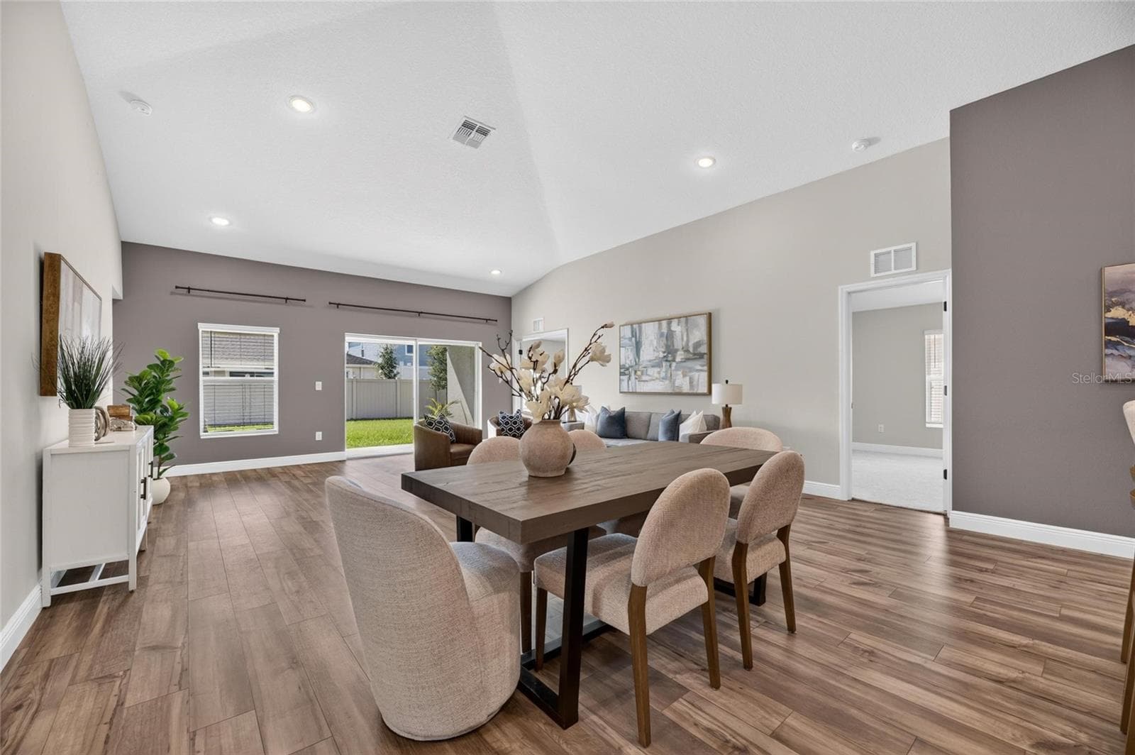 Single Family Residence at 31710 CHATEAU MANOR LANE, WESLEY CHAPEL, photo 19 of 99