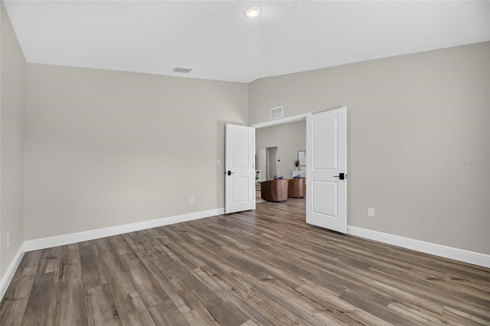 Single Family Residence at 31710 CHATEAU MANOR LANE, WESLEY CHAPEL, photo 37 of 99