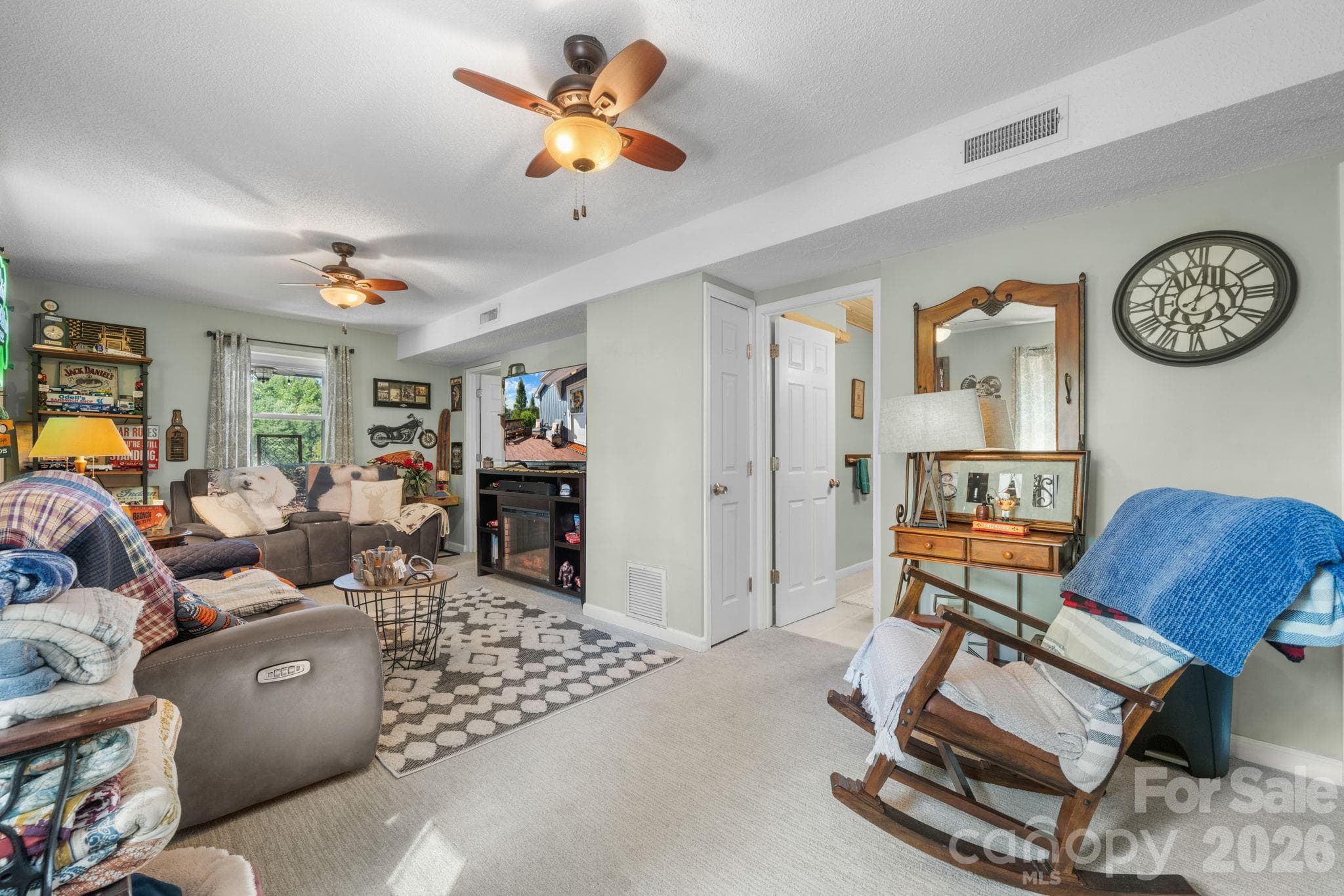 Basement - 291 N Hughes Boulevard, Hickory