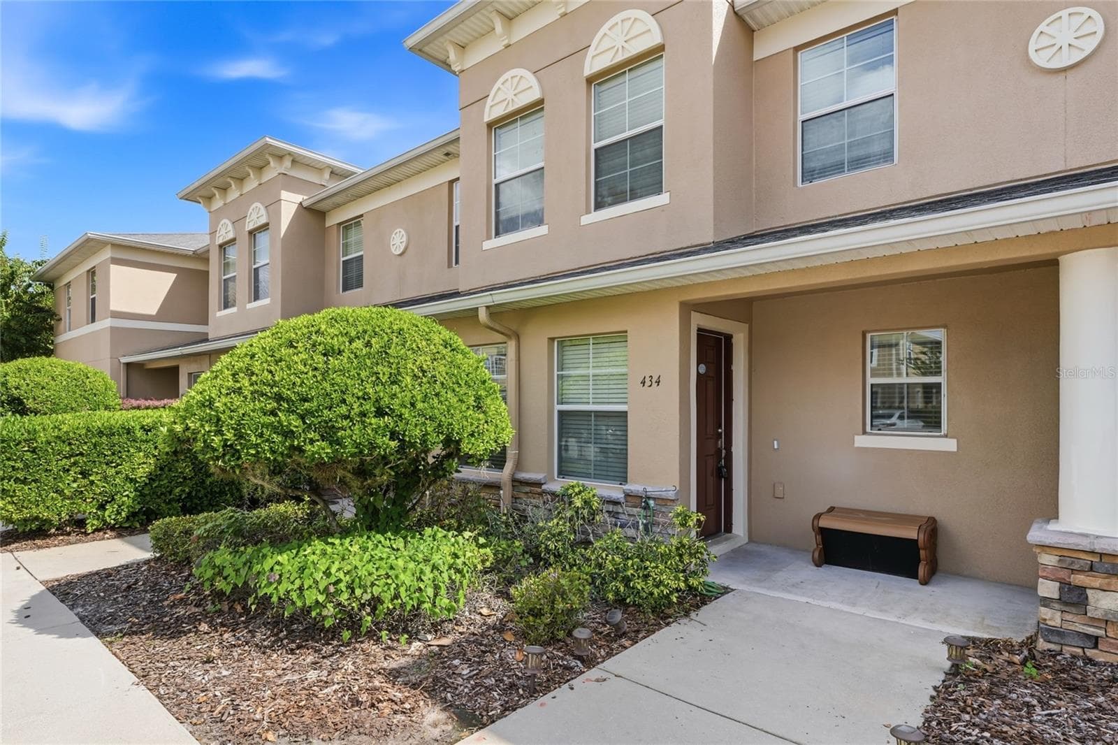 434 CARINA CIR