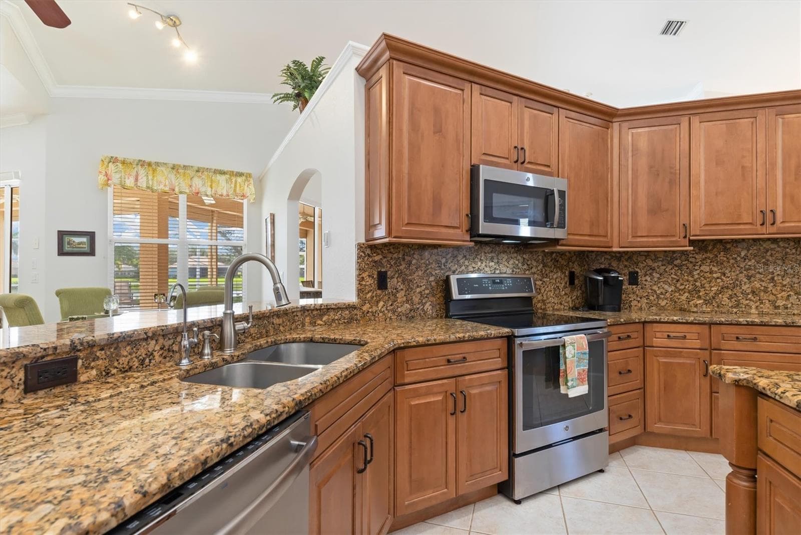 Kitchen - 4120 LAKES CT, PORT CHARLOTTE