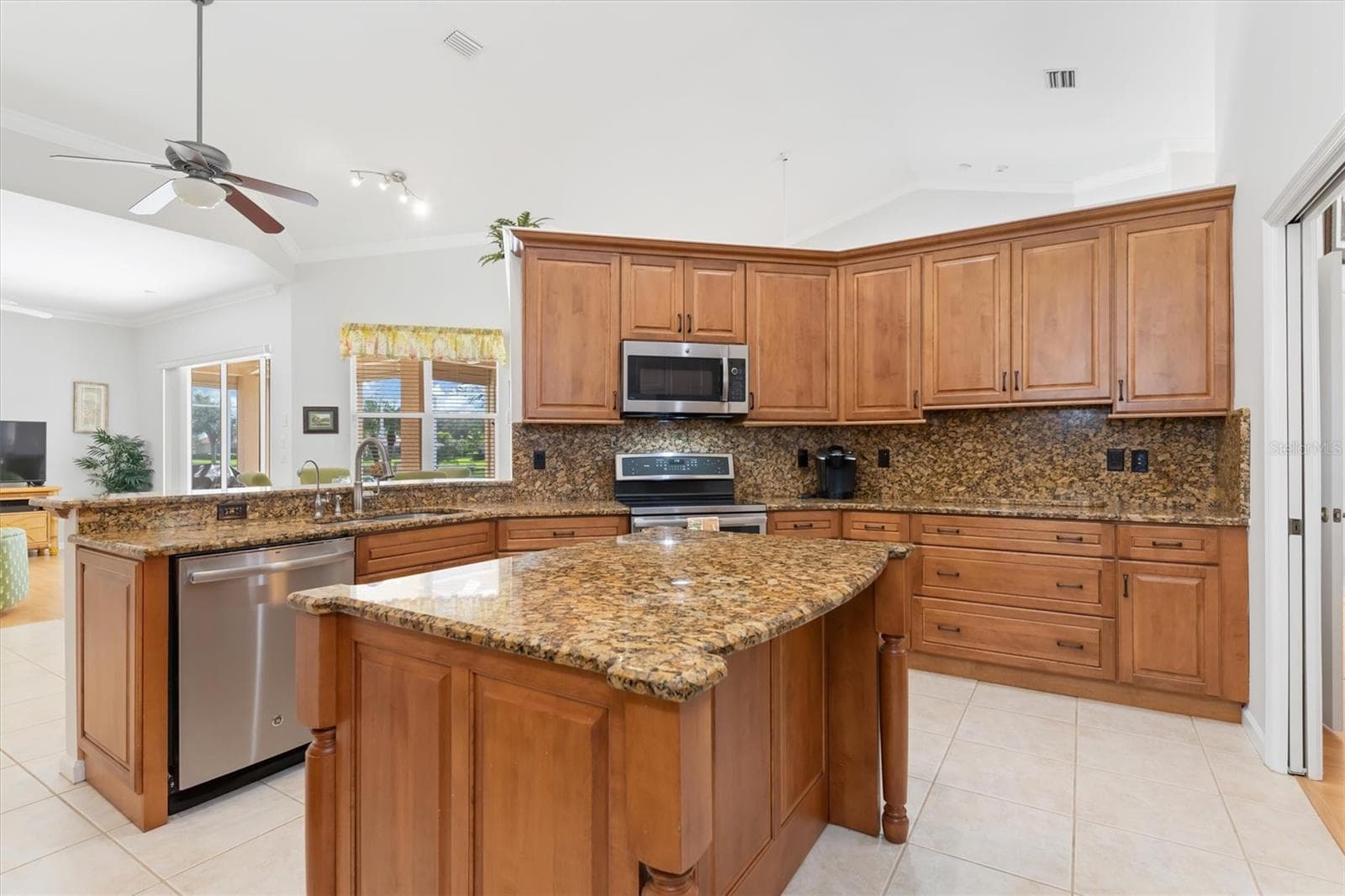 Kitchen - 4120 LAKES CT, PORT CHARLOTTE