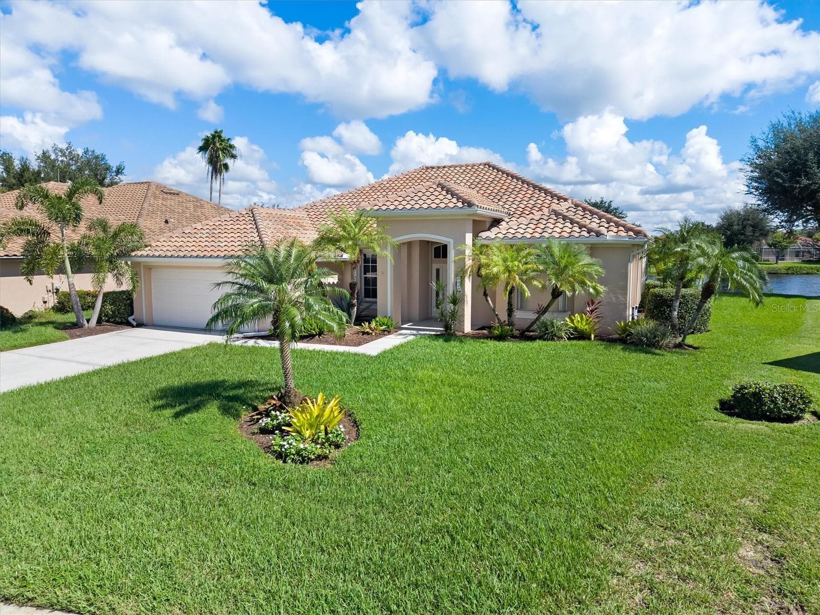 Front View - 4120 LAKES CT, PORT CHARLOTTE