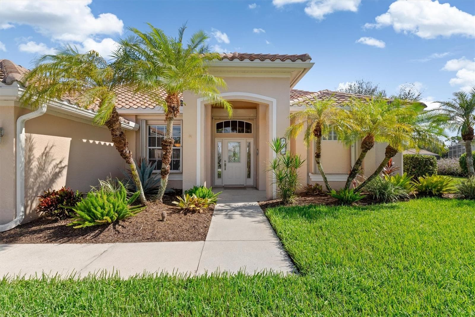 Front View - 4120 LAKES CT, PORT CHARLOTTE