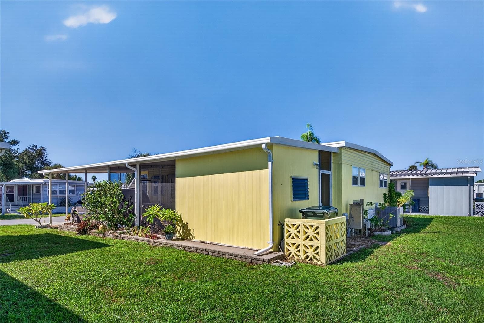 Mobile Home at 213 MANTUA DR, VENICE, photo 8 of 75