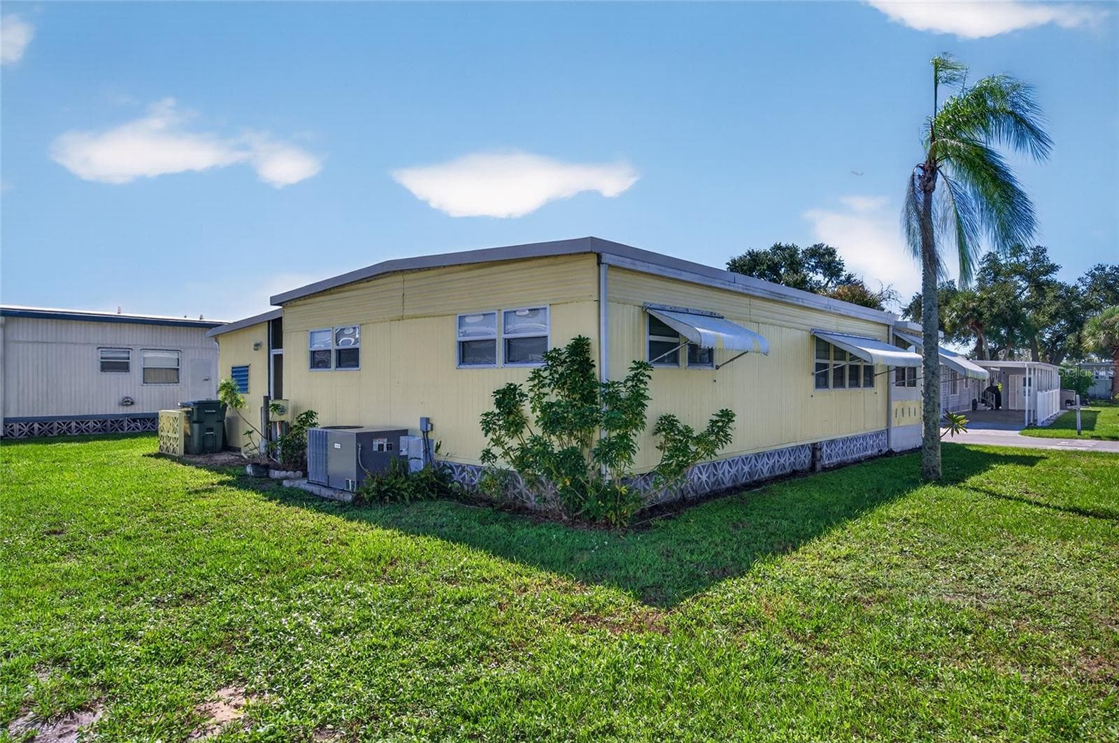 Mobile Home at 213 MANTUA DR, VENICE, photo 9 of 75