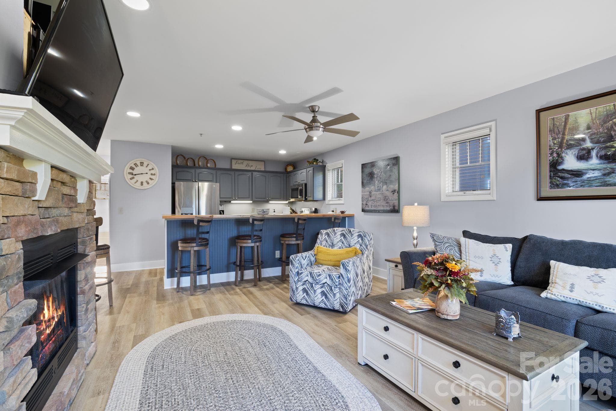 Condominium at 506 Peaceful Haven Drive, Boone, photo 4 of 35