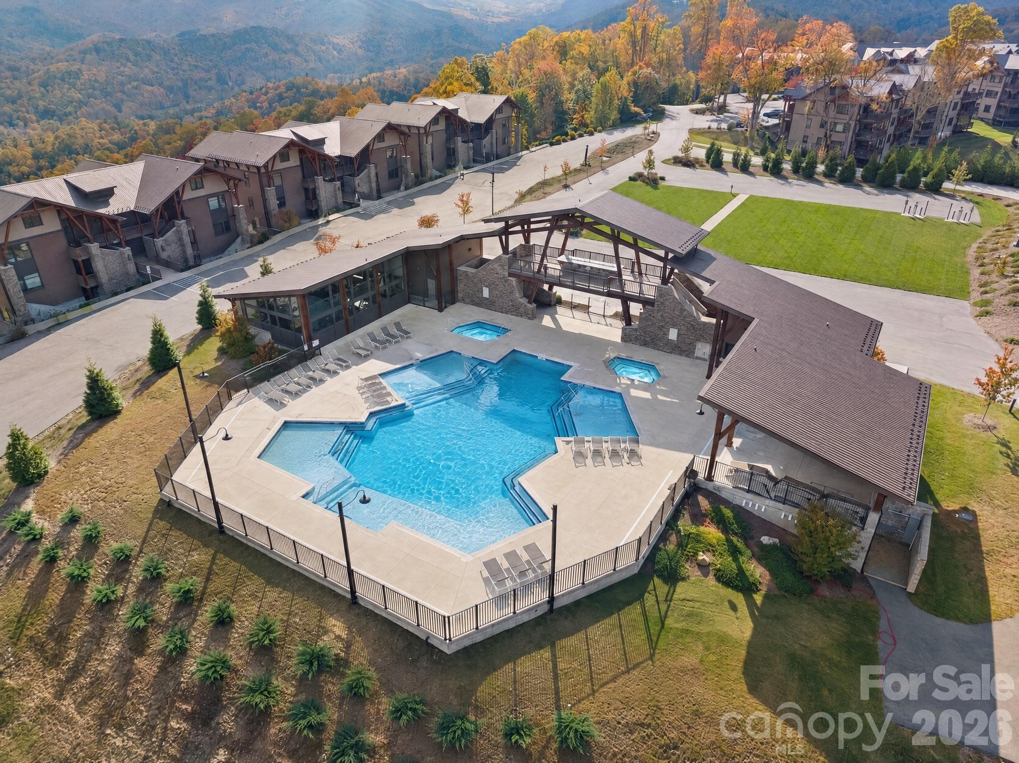 Condominium at 506 Peaceful Haven Drive, Boone, photo 21 of 35