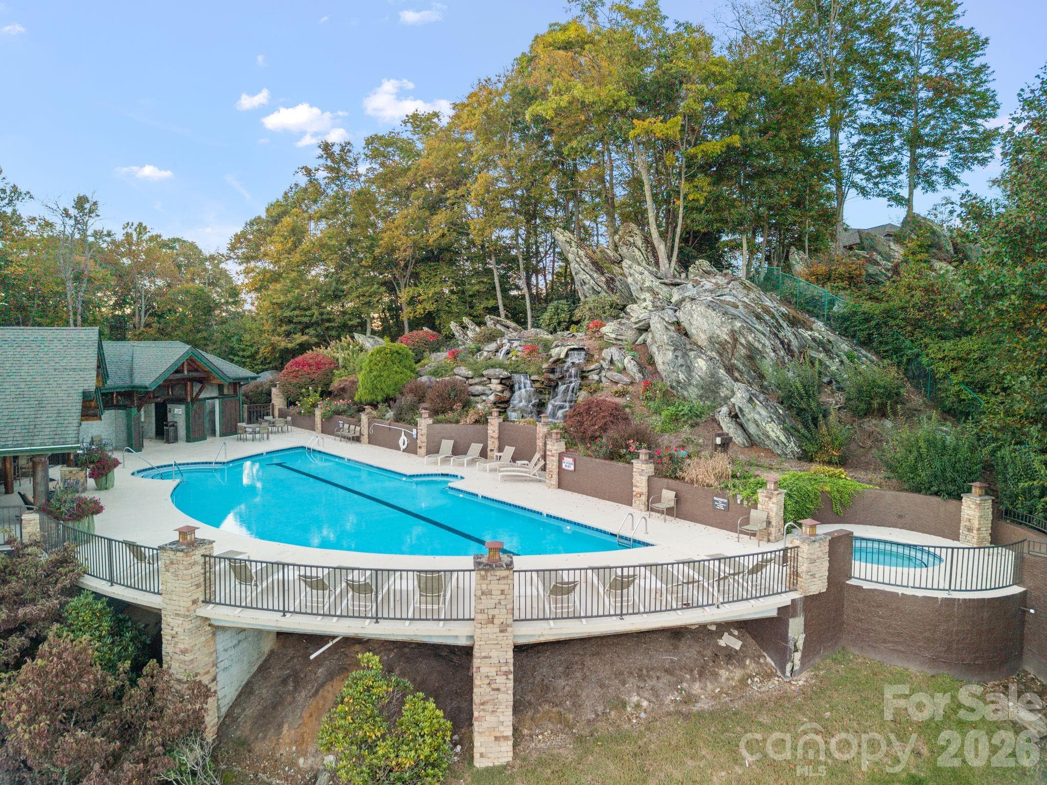 Condominium at 506 Peaceful Haven Drive, Boone, photo 26 of 35