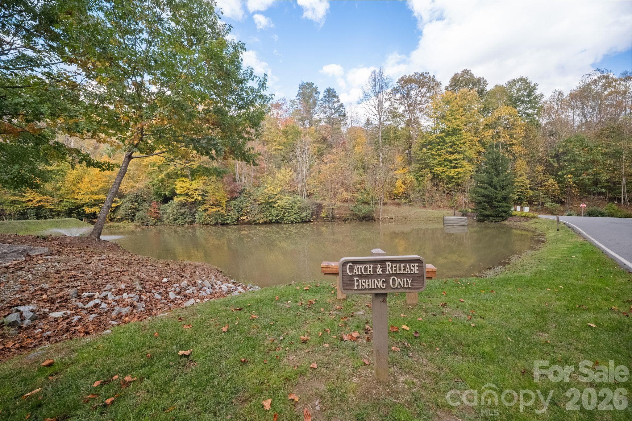 Condominium at 506 Peaceful Haven Drive, Boone, photo 28 of 35