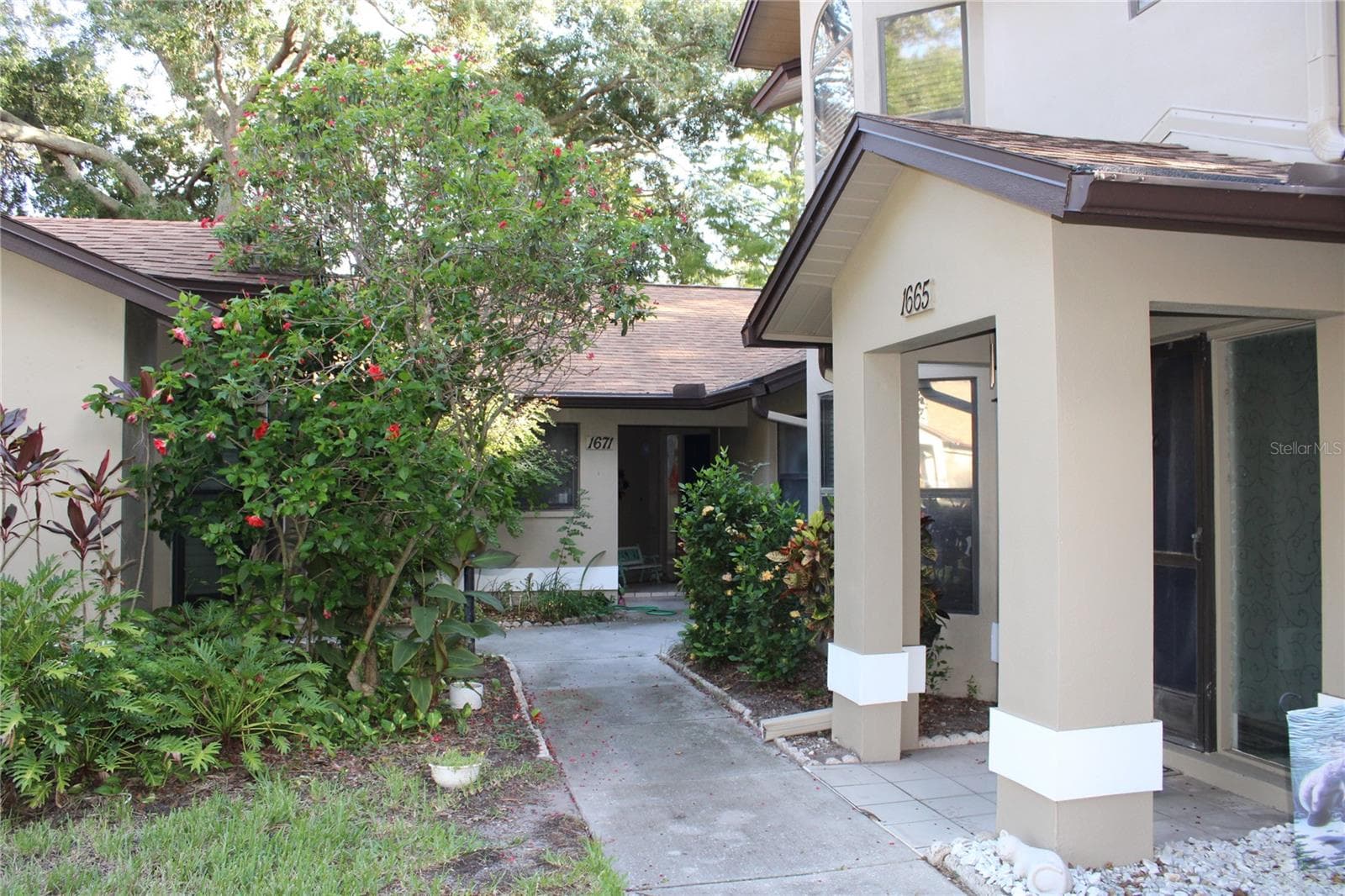Villa at 1671 HAMILTON CT, DUNEDIN, photo 2 of 32