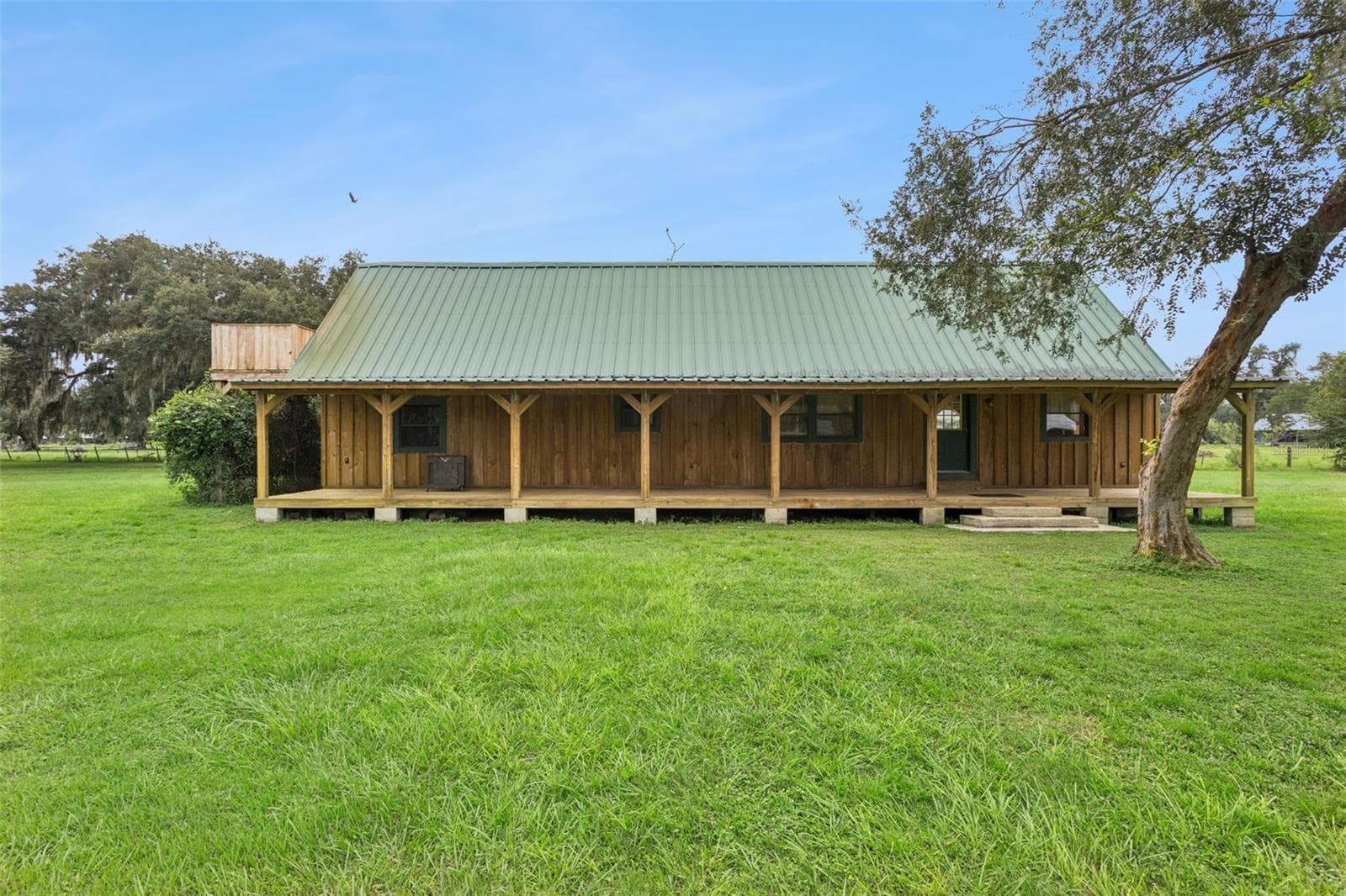 1017 SLOANS RIDGE RD
