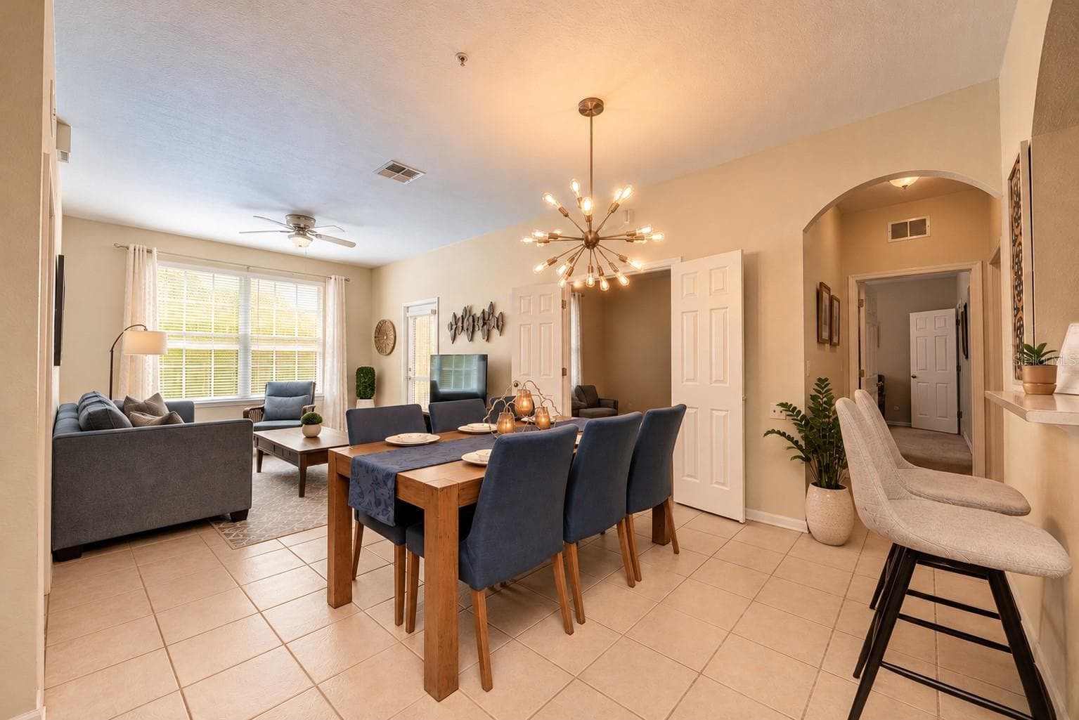 Inside, this is the LARGEST Windsor Hills 3-bedroom floor plan, offered FULLY FURNISHED with stylish decor and sleeping accommodations for up to eight. <Virtual Staging> - 2778 ALMATON LOOP #204, KISSIMMEE