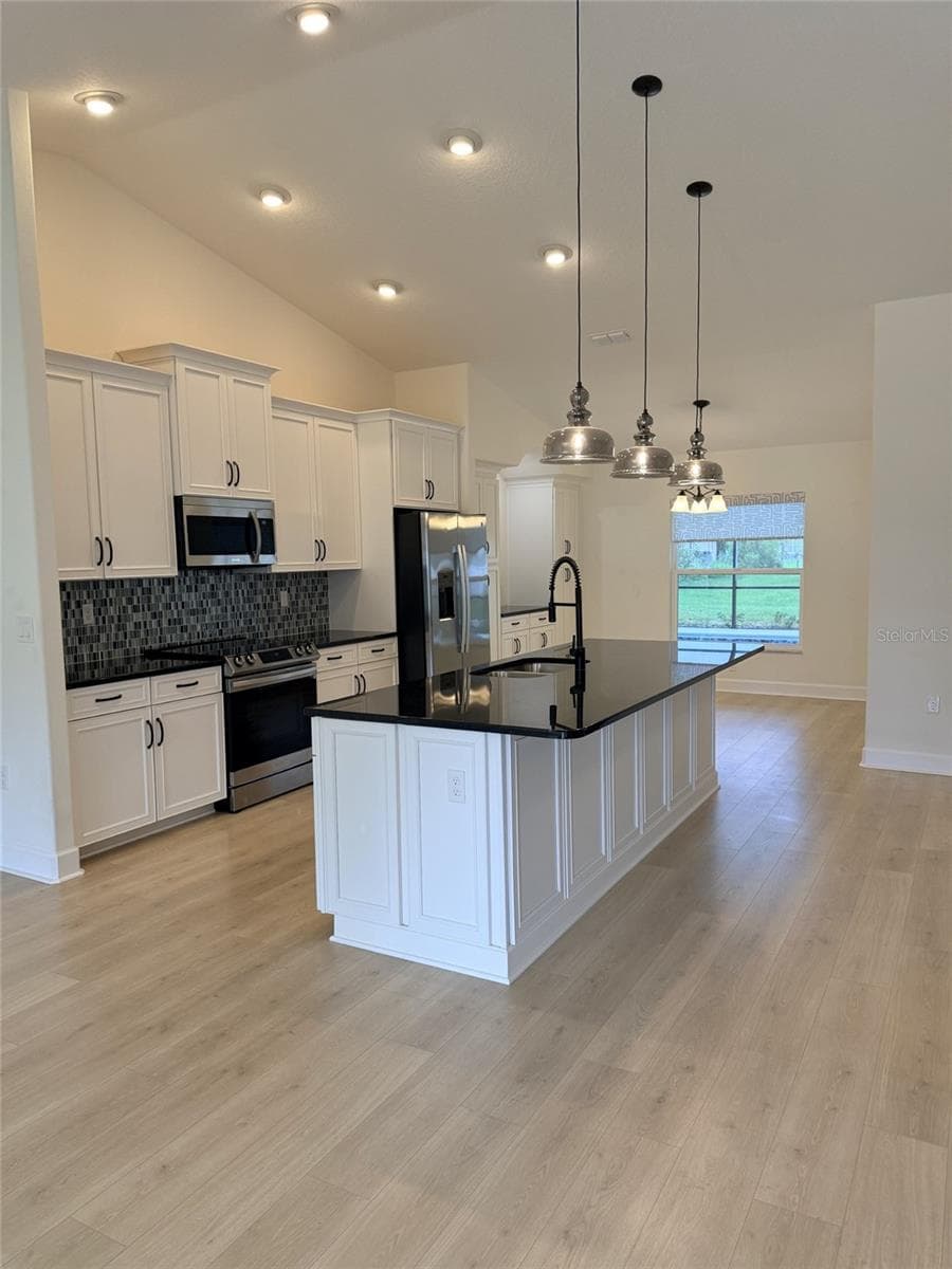 Kitchen - 21 WOOD CLIFT LN, PALM COAST