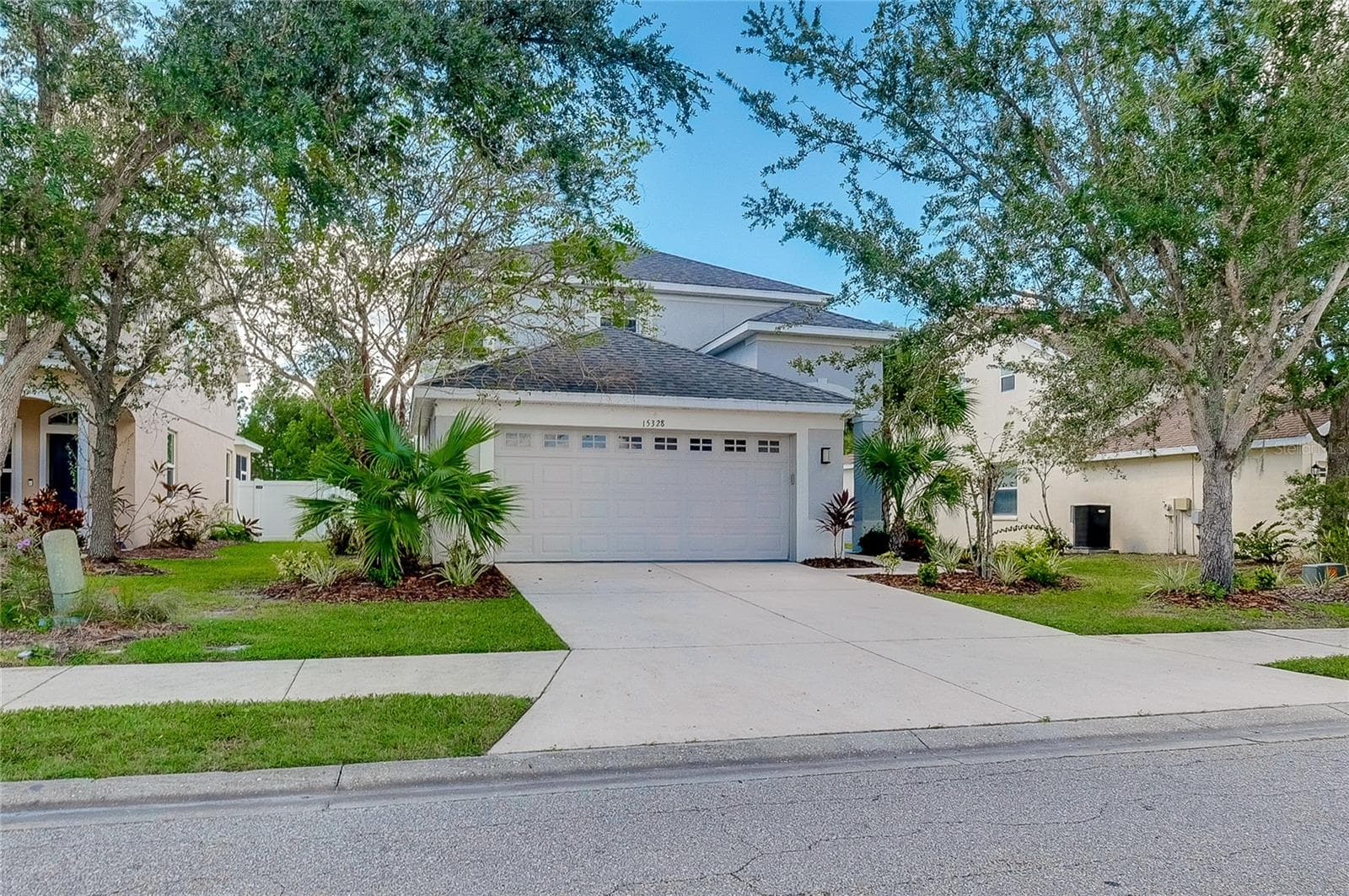 Single Family Residence at 15328 SKIP JACK LOOP, LAKEWOOD RANCH, photo 7 of 83