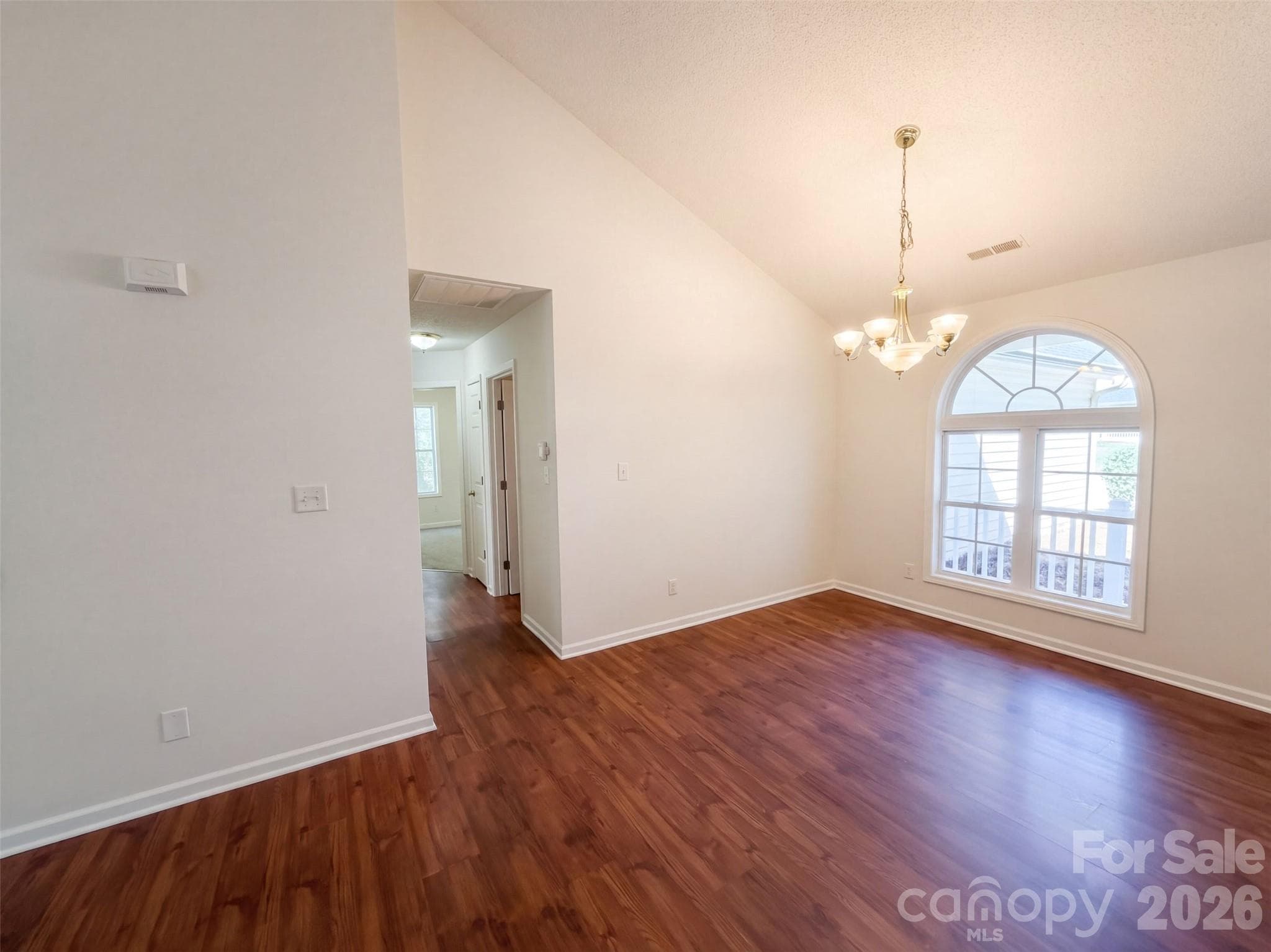 Single Family Residence at 4315 Enoch Drive, Charlotte, photo 7 of 22