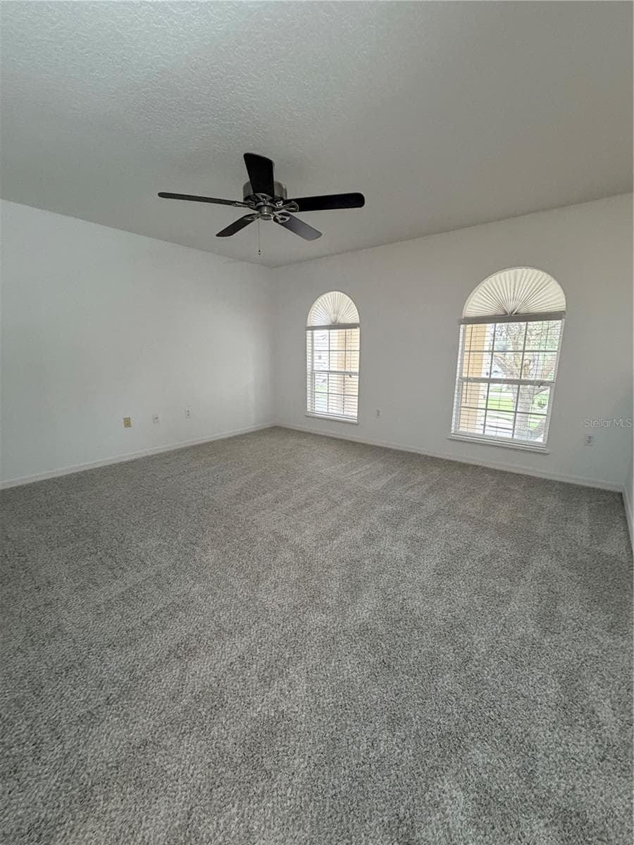 Loft - 247 BLAKE AVE, DAVENPORT