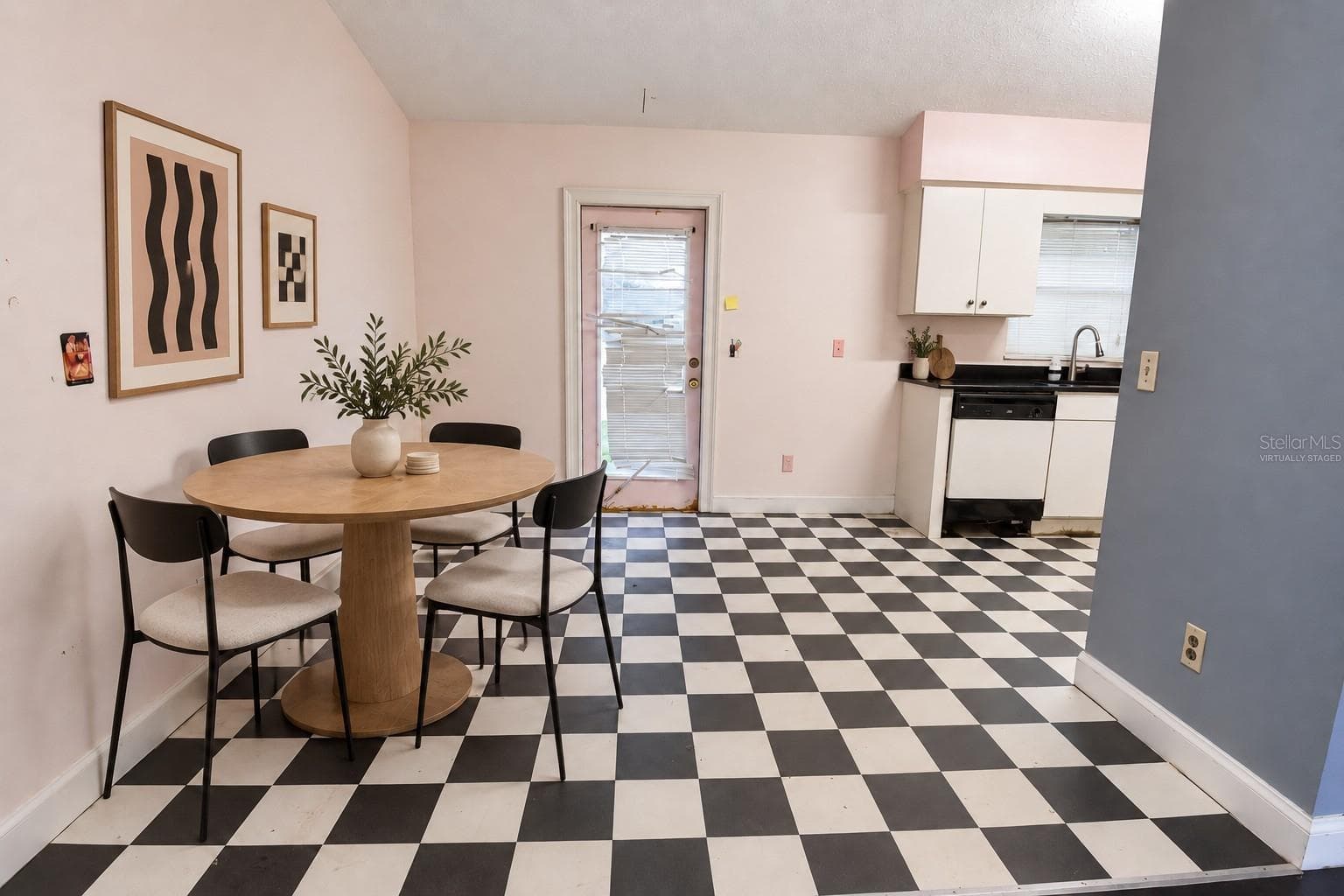 Virtually Staged - 6545 W PELICAN LN, HOMOSASSA