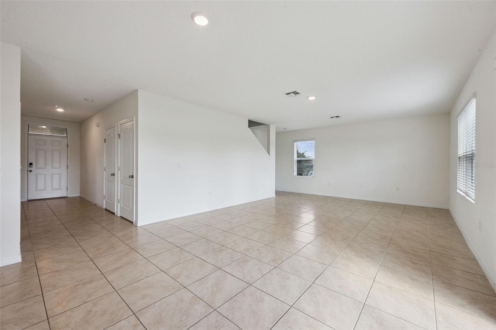 Single Family Residence at 1104 FOX PATH, DAVENPORT, photo 11 of 49