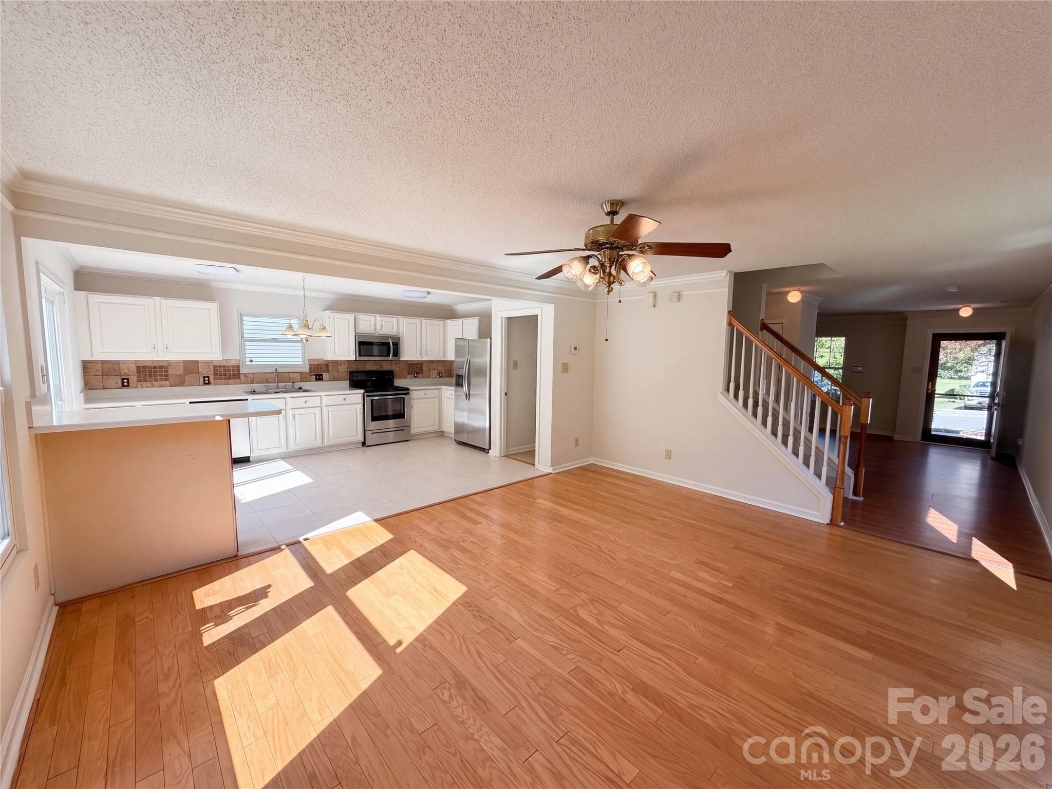 Single Family Residence at 6807 Wandering Creek Drive, Charlotte, photo 32 of 40