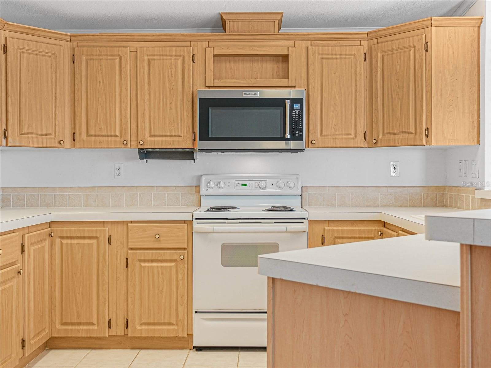 Manufactured Home at 58 SILVERSIDES ST, LAKE WALES, photo 14 of 48