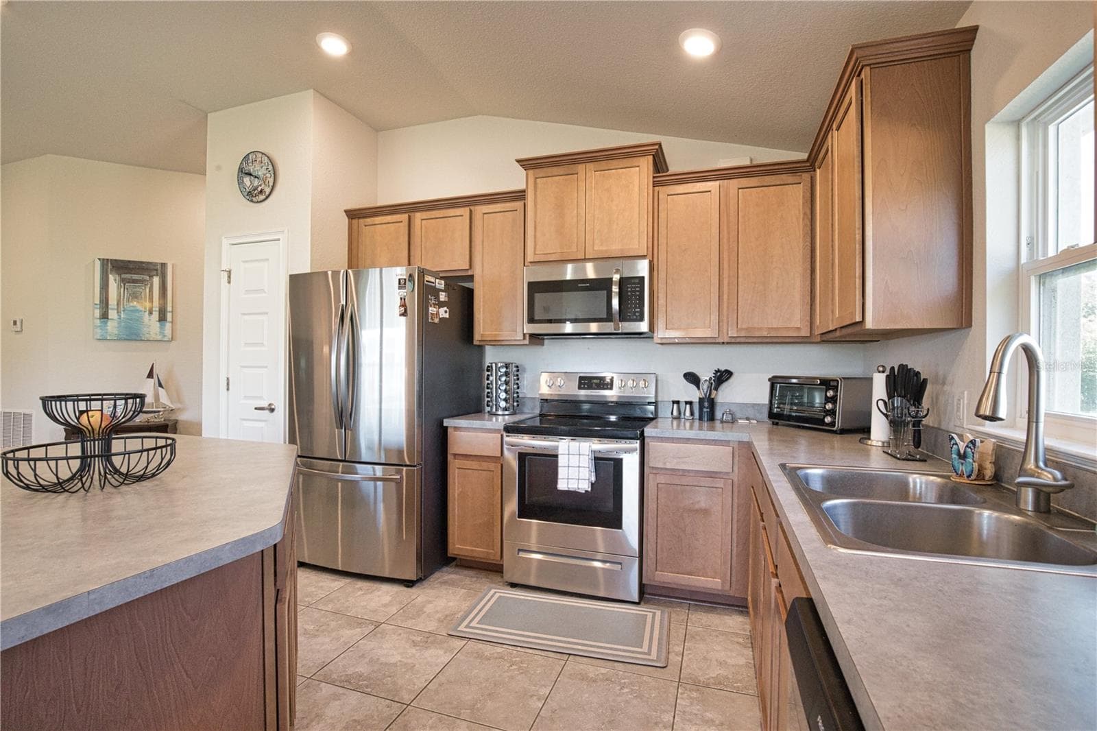 Single Family Residence at 14062 HOPEWELL AVE, PORT CHARLOTTE, photo 3 of 35