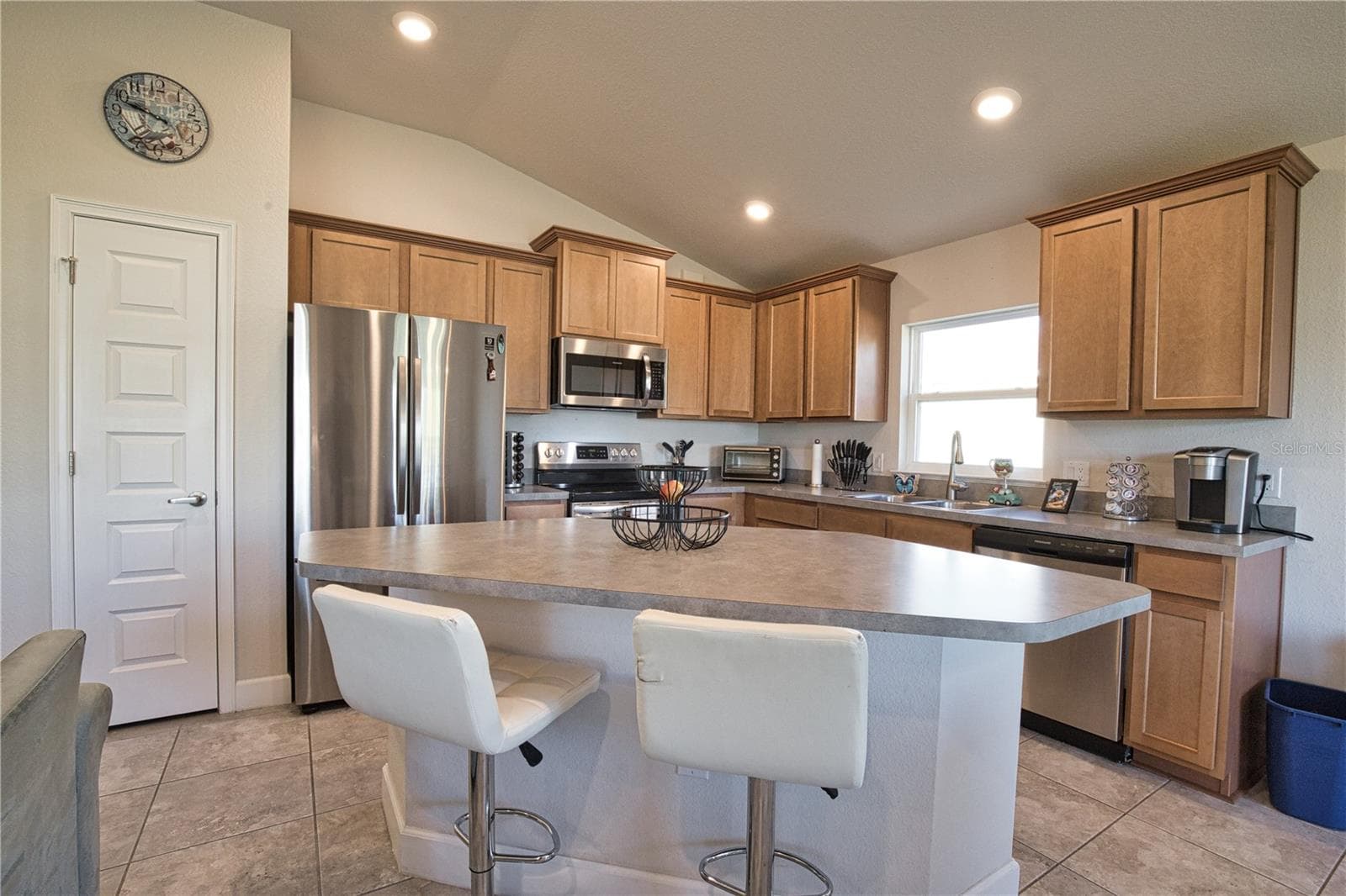 Single Family Residence at 14062 HOPEWELL AVE, PORT CHARLOTTE, photo 4 of 35