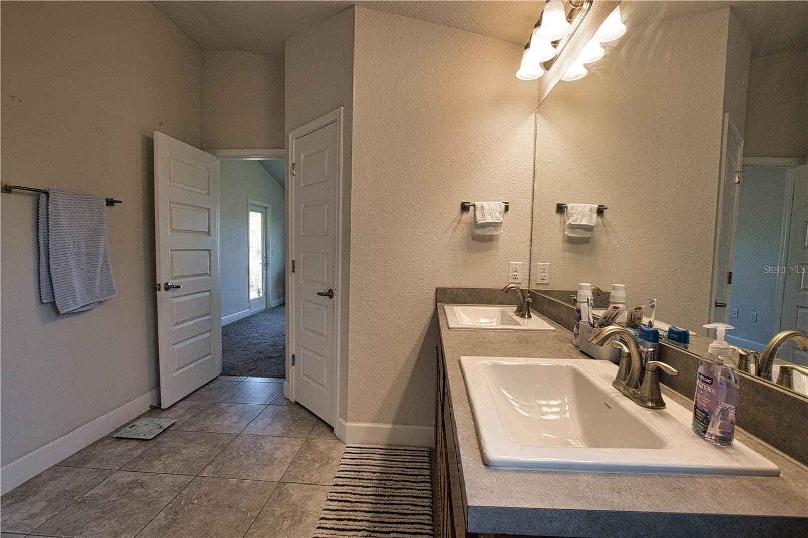Single Family Residence at 14062 HOPEWELL AVE, PORT CHARLOTTE, photo 12 of 35