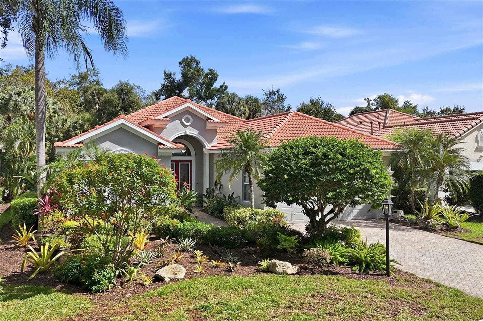 Single Family Residence at 8147 ABINGDON CT, UNIVERSITY PARK, photo 2 of 77
